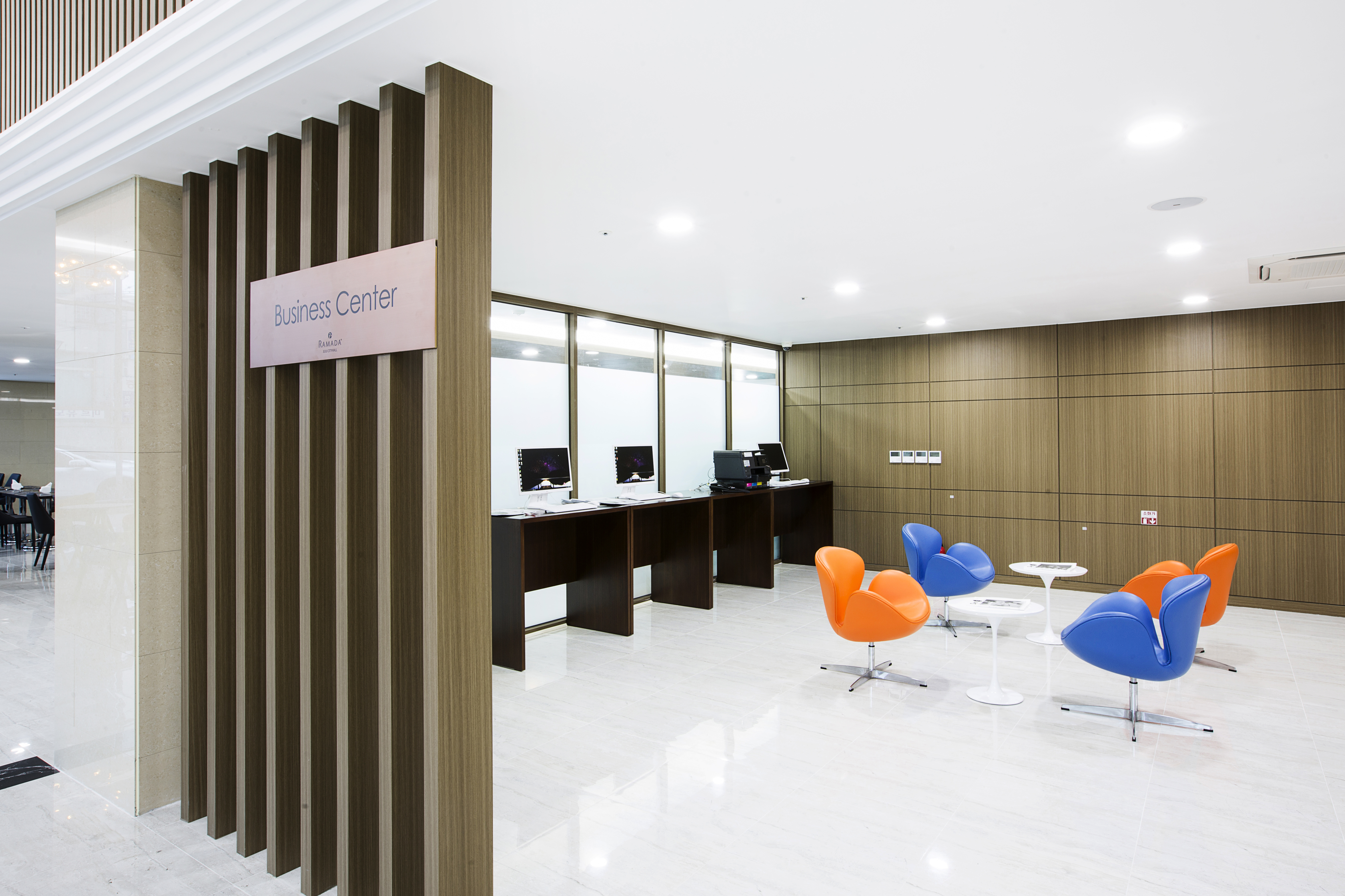 Ramada by Wyndham Jeju City Hall business center in Jeju, Other than US/Canada