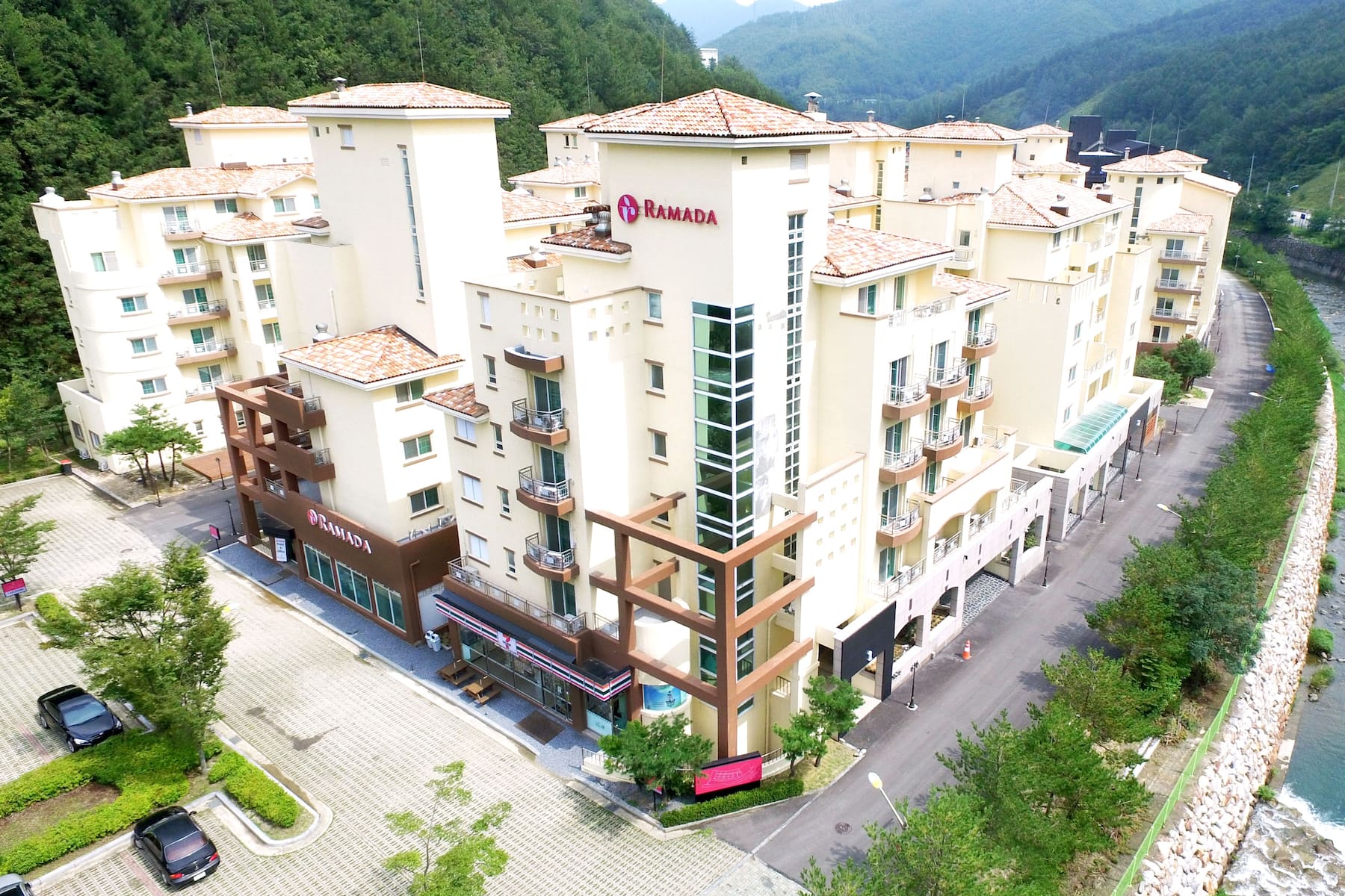 Exterior of Ramada by Wyndham Taebaek hotel in Taebaek, Other than US/Canada