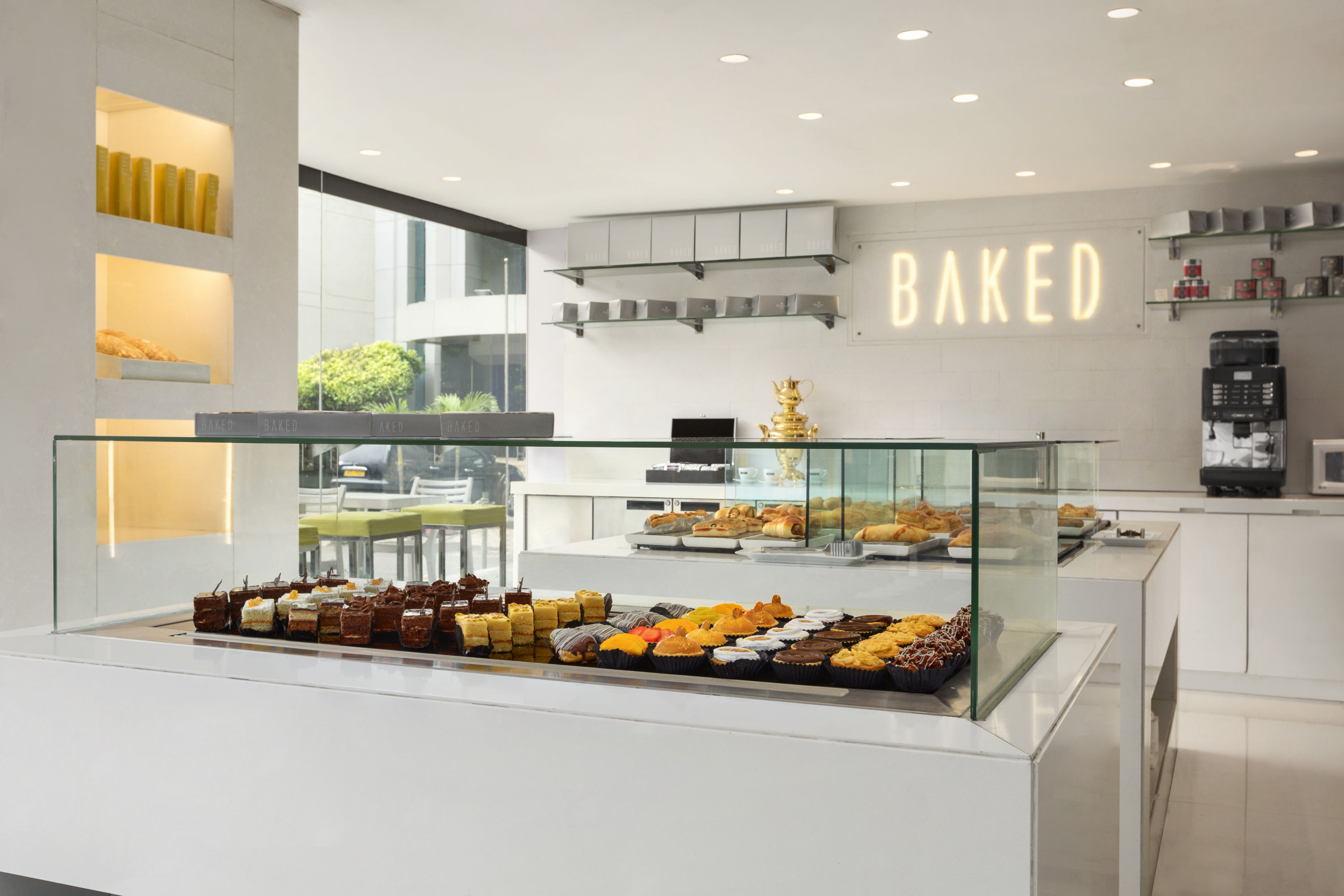 Ramada by Wyndham Colombo restaurant in Colombo, Other than US/Canada