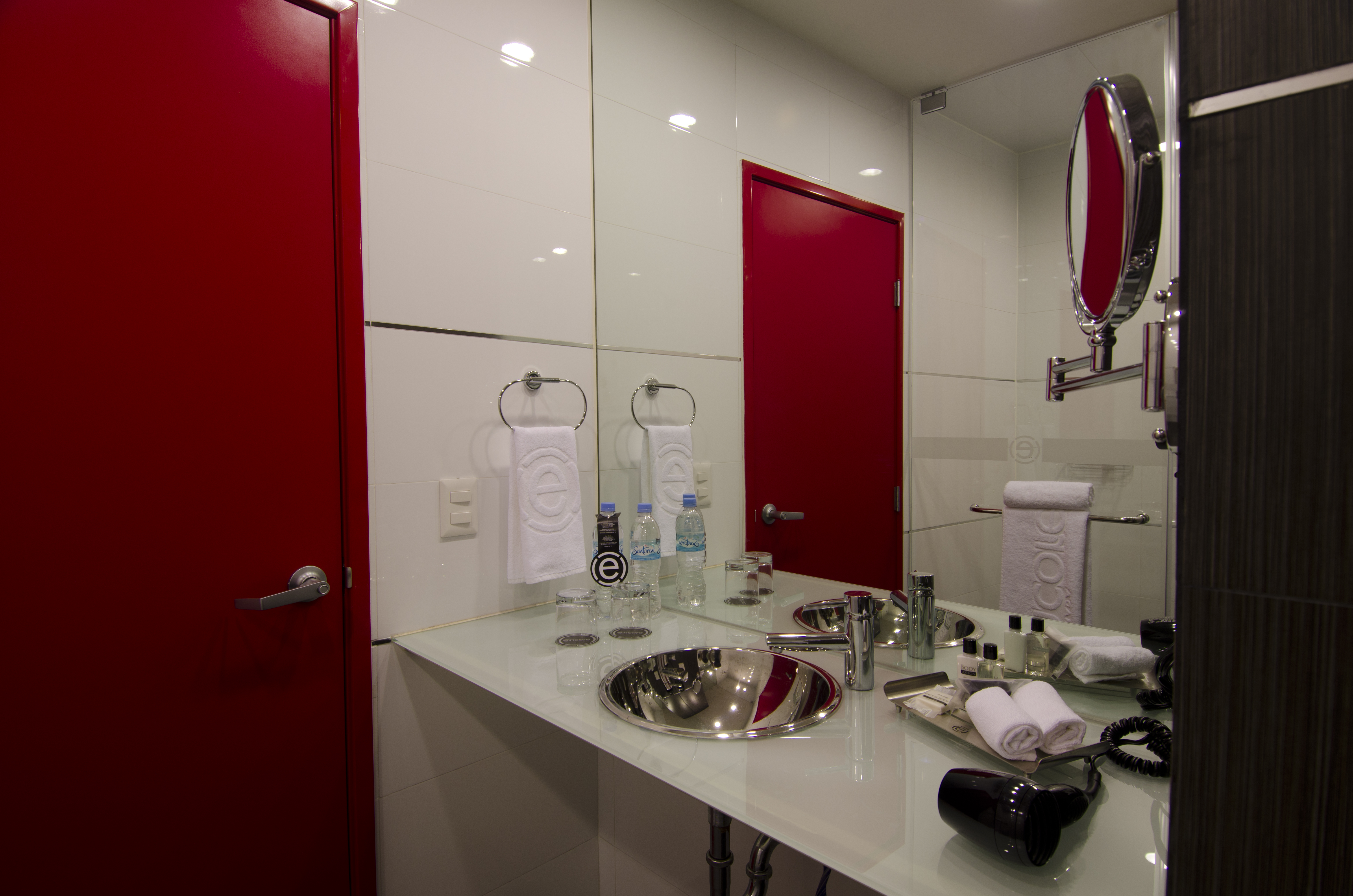 Guest room bath at the Ramada Encore by Wyndham Aguascalientes in Aguascalientes, Other than US/Canada