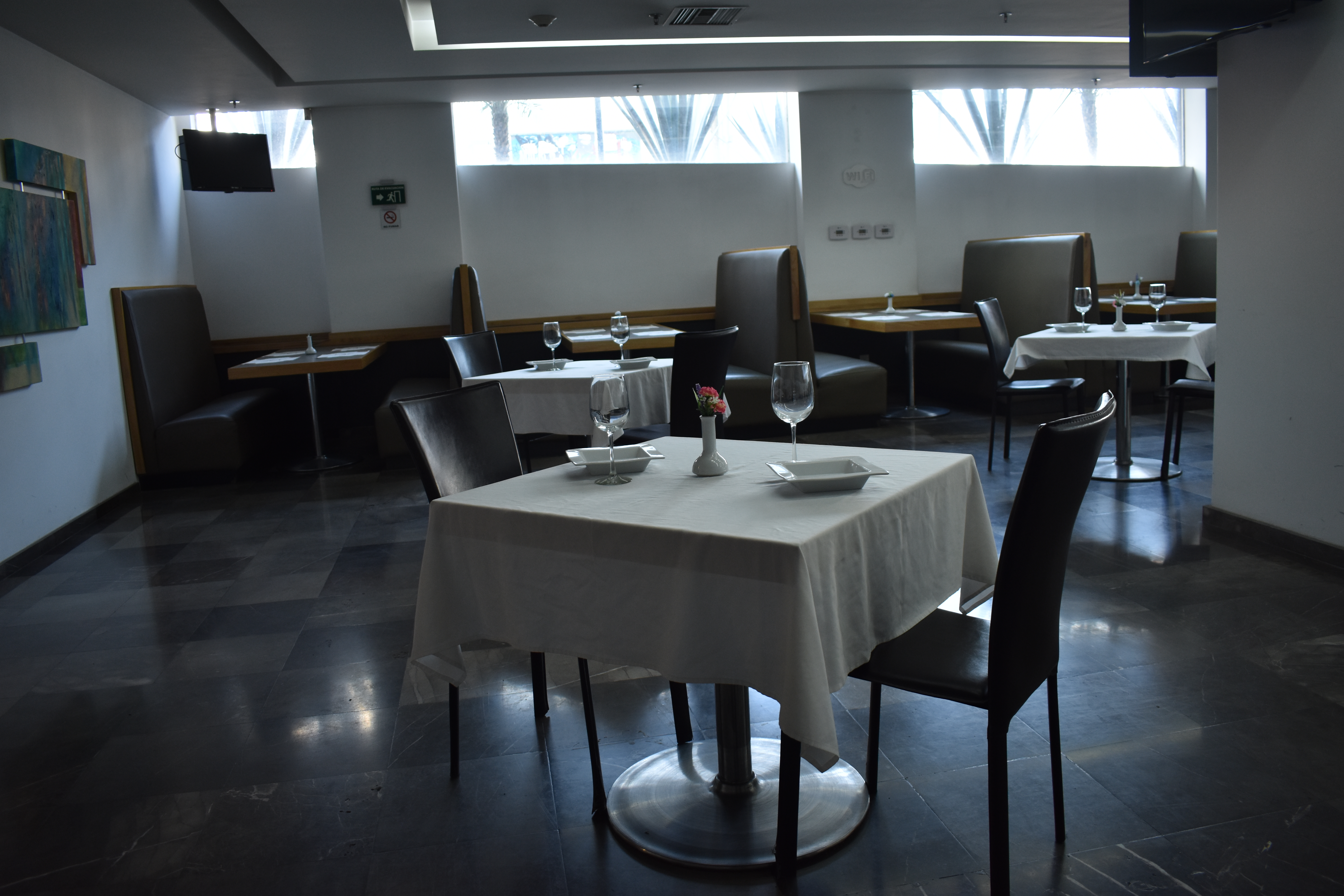 Ramada by Wyndham Mexico City Santa Fe restaurant in Mexico City, Other than US/Canada