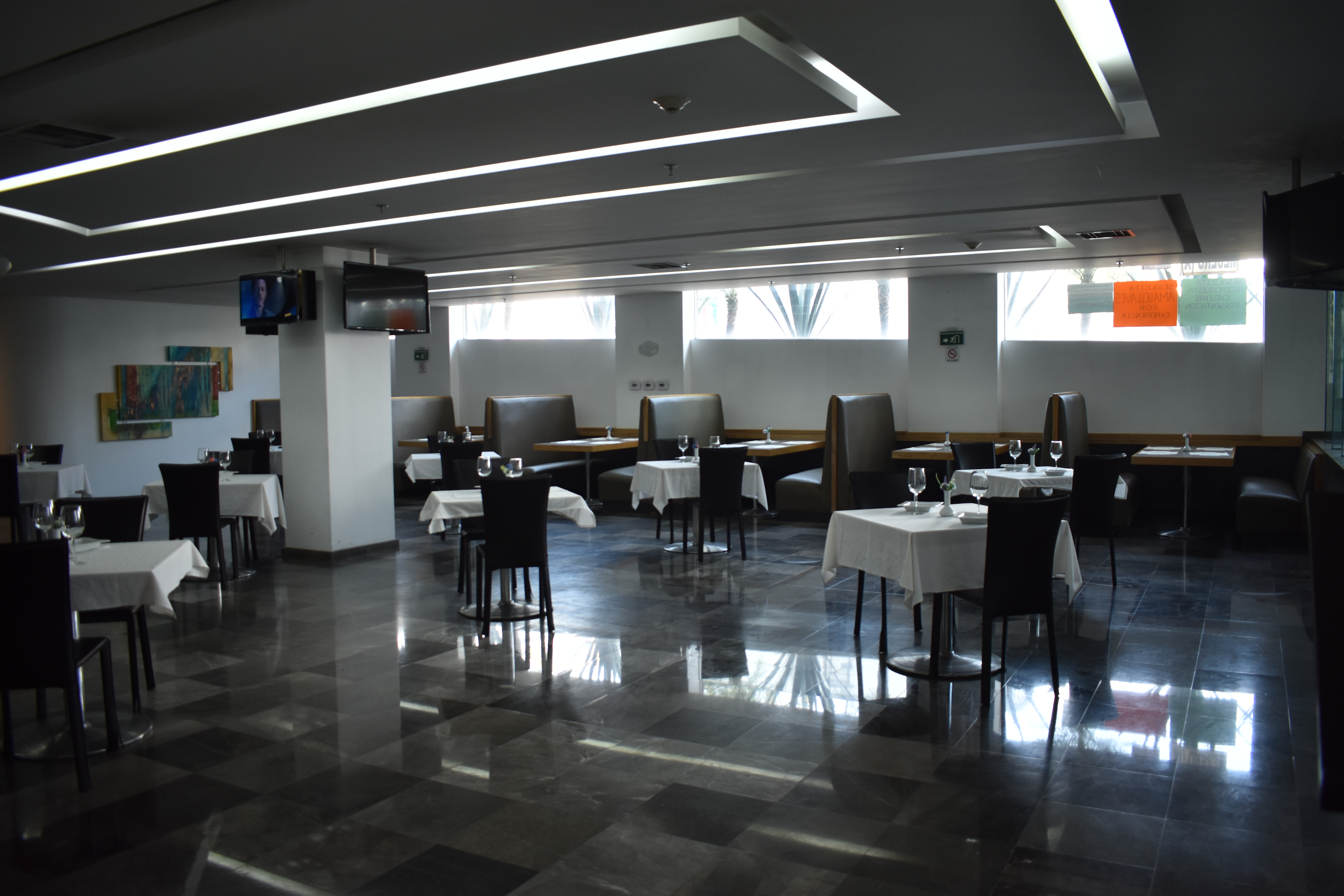 Ramada by Wyndham Mexico City Santa Fe restaurant in Mexico City, Other than US/Canada