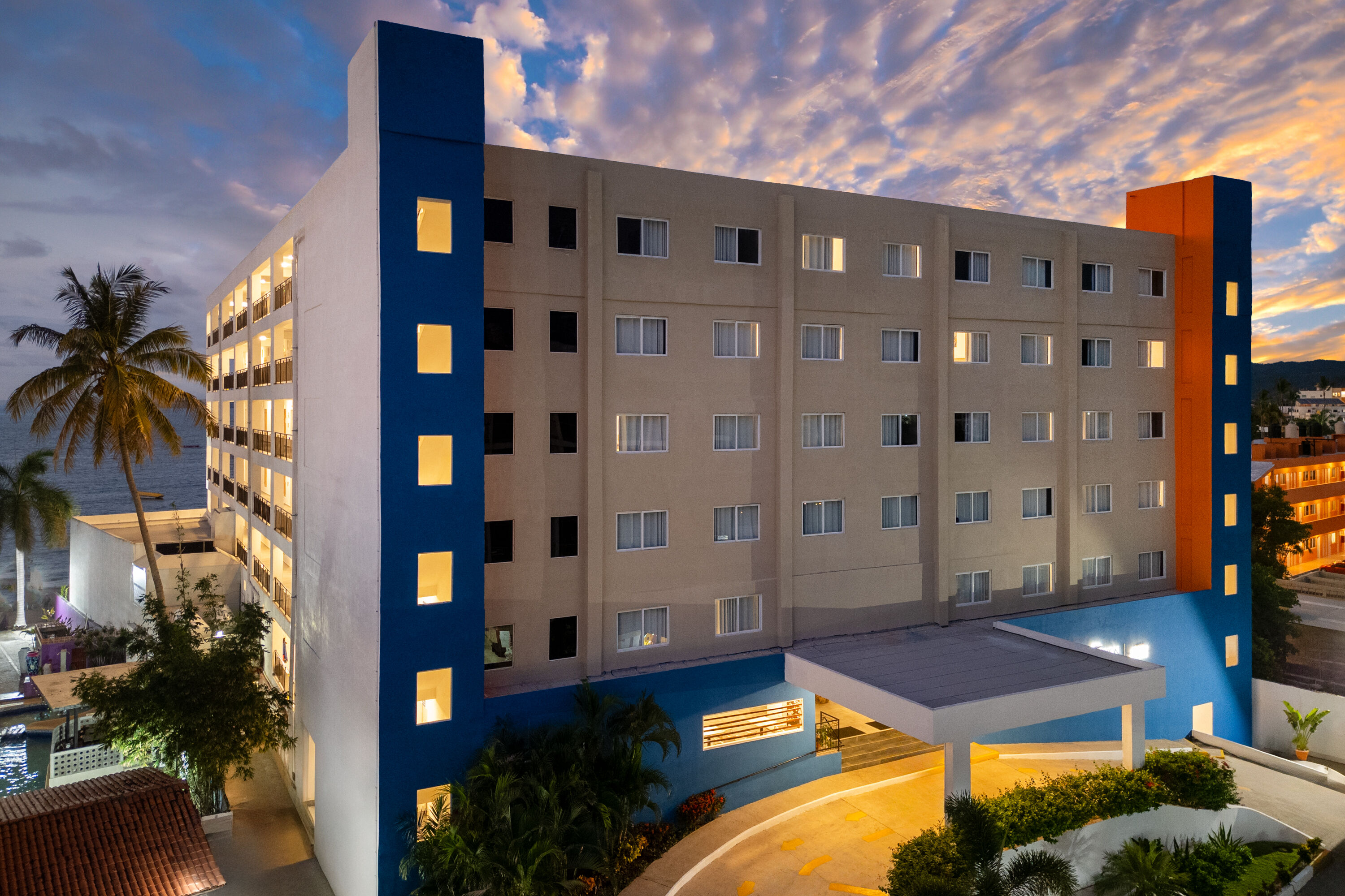 Aerial View of Decameron La Marina Guayabitos, Ramada All Inclusive Resort hotel in Rincon de Guayabitos, Other than US/Canada