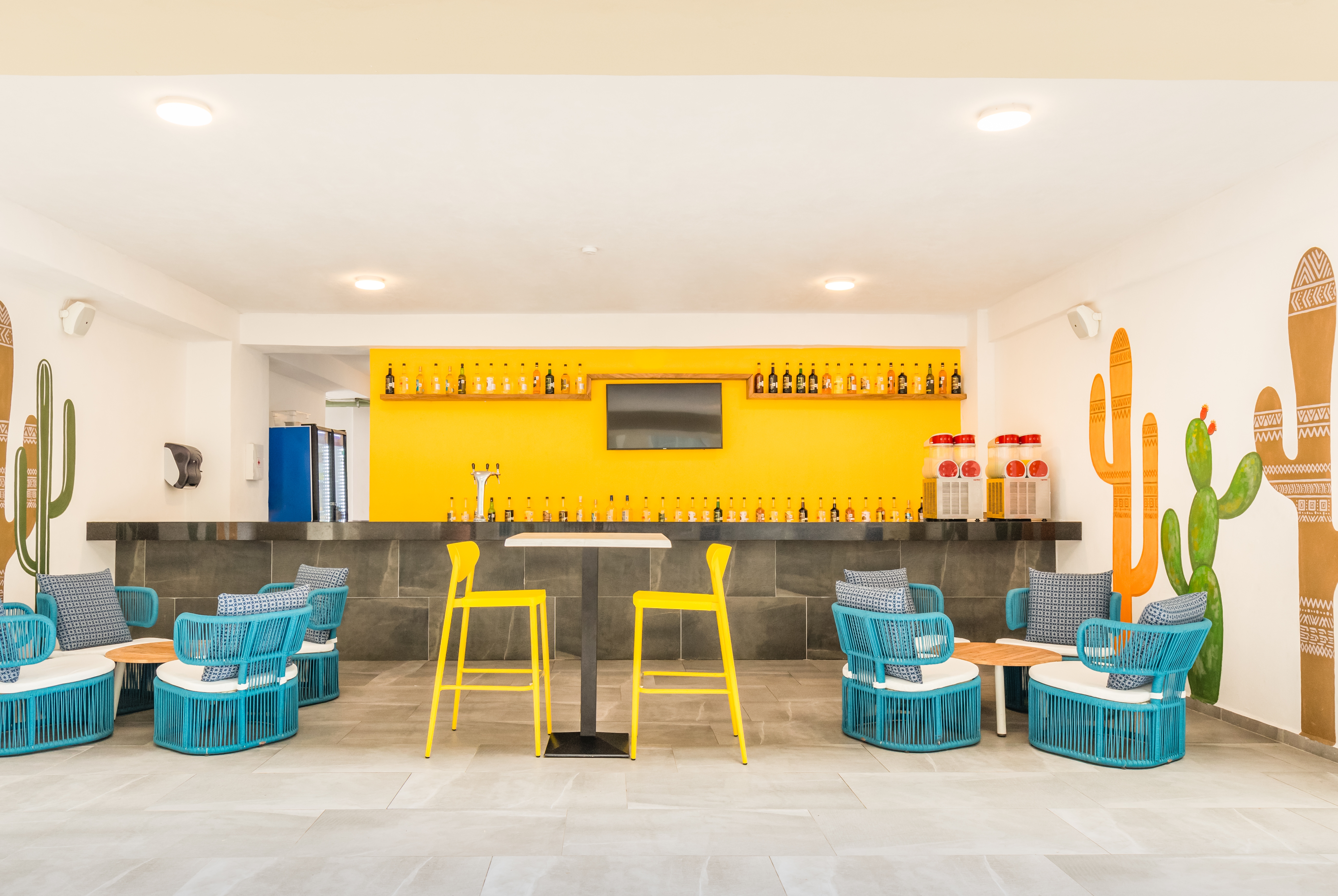 Pool bar at Decameron La Marina Guayabitos, Ramada All Inclusive Resort in Rincon de Guayabitos, Other than US/Canada