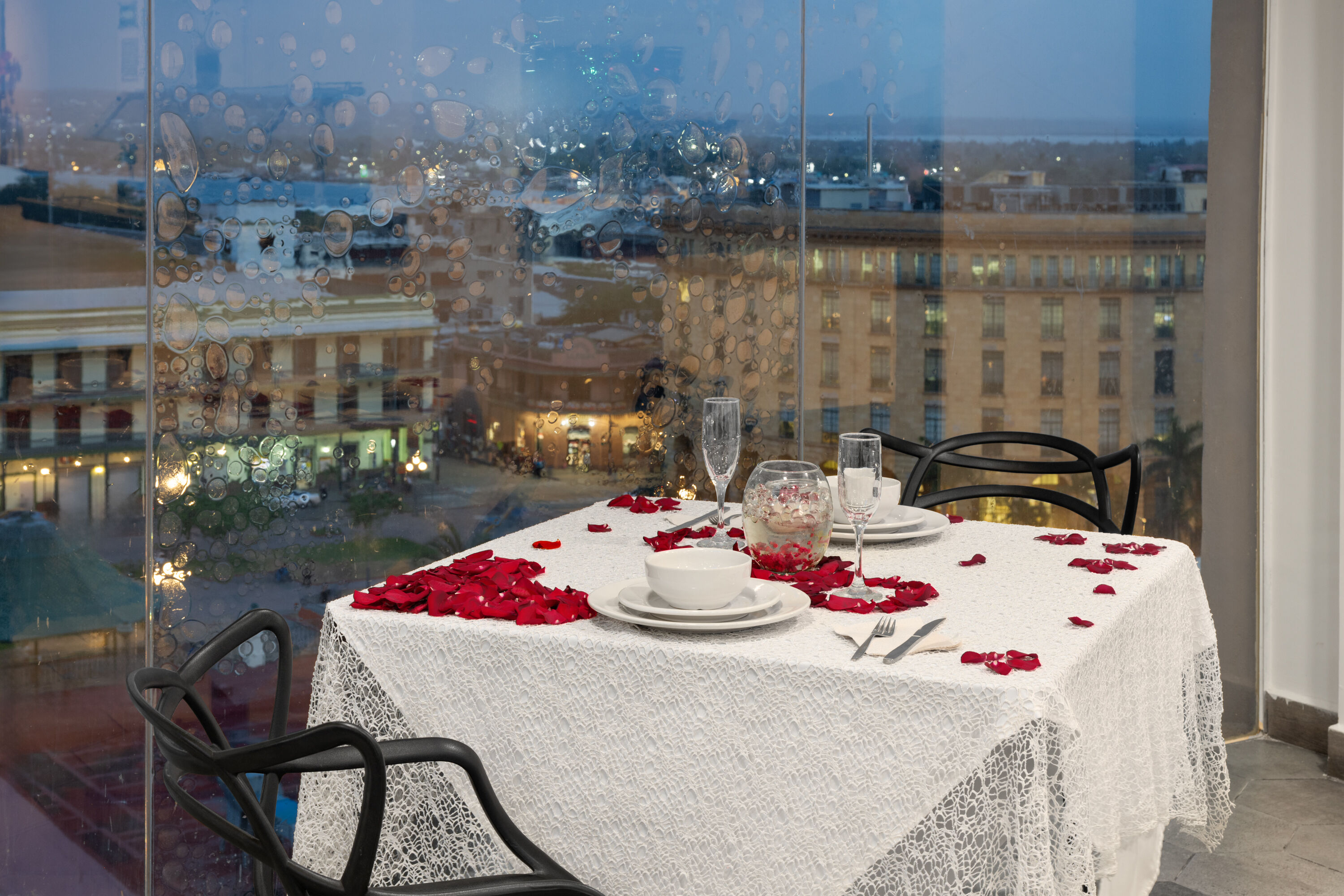 Ramada by Wyndham Tampico Centro restaurant in Tampico, Other than US/Canada