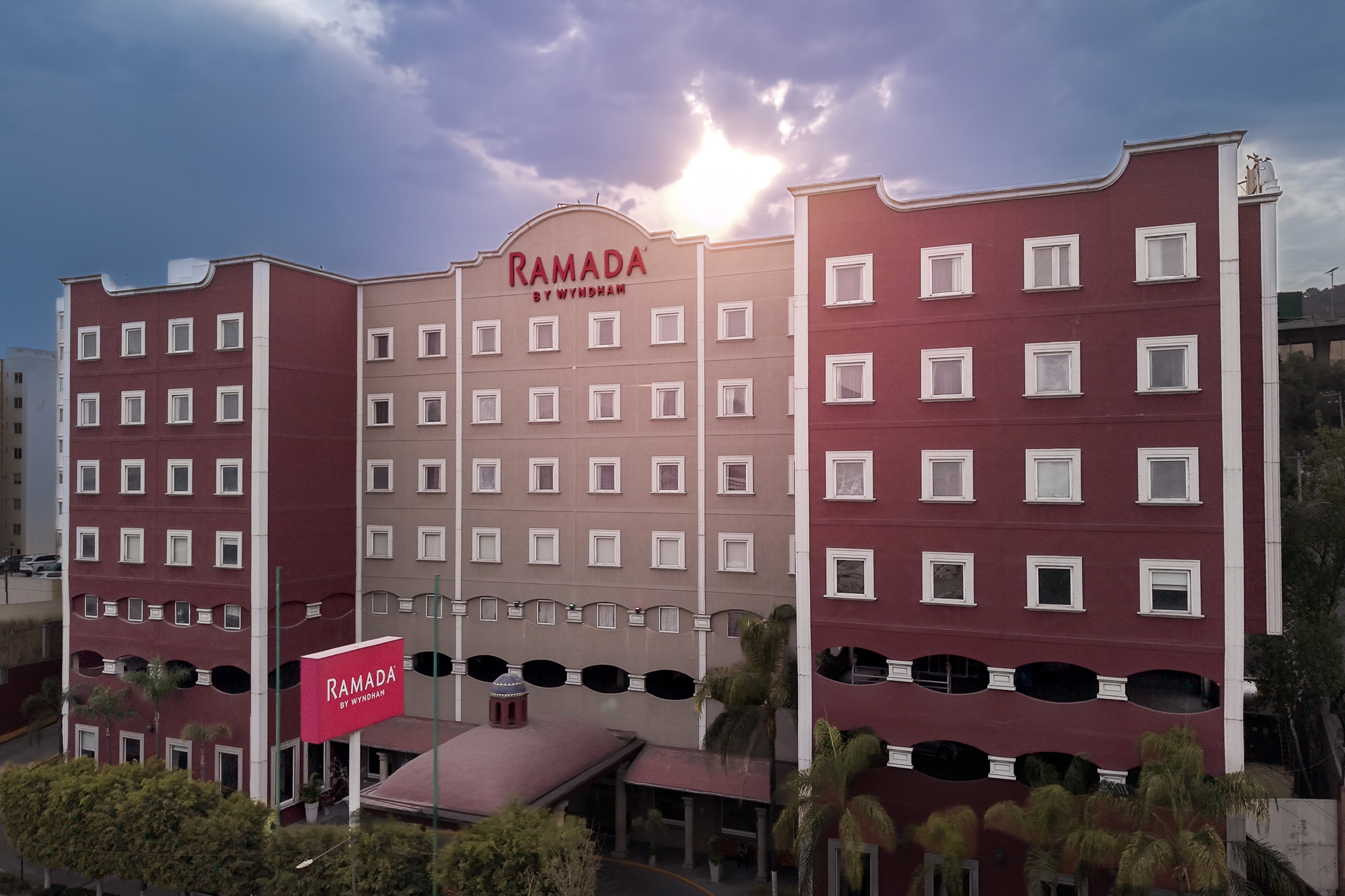 Exterior of Ramada by Wyndham CDMX Perinorte hotel in Tlalnepantla, Other than US/Canada
