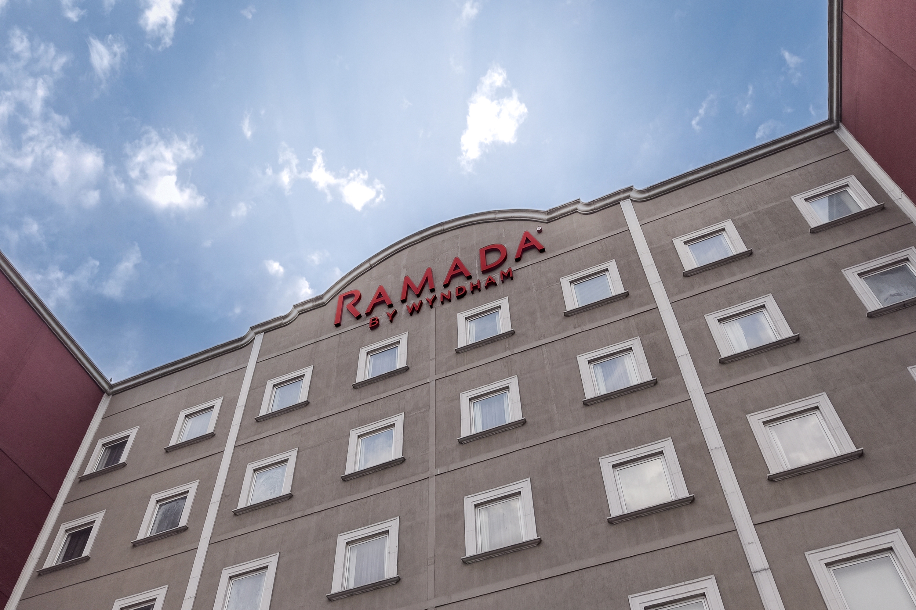 Exterior of Ramada by Wyndham CDMX Perinorte hotel in Tlalnepantla, Other than US/Canada