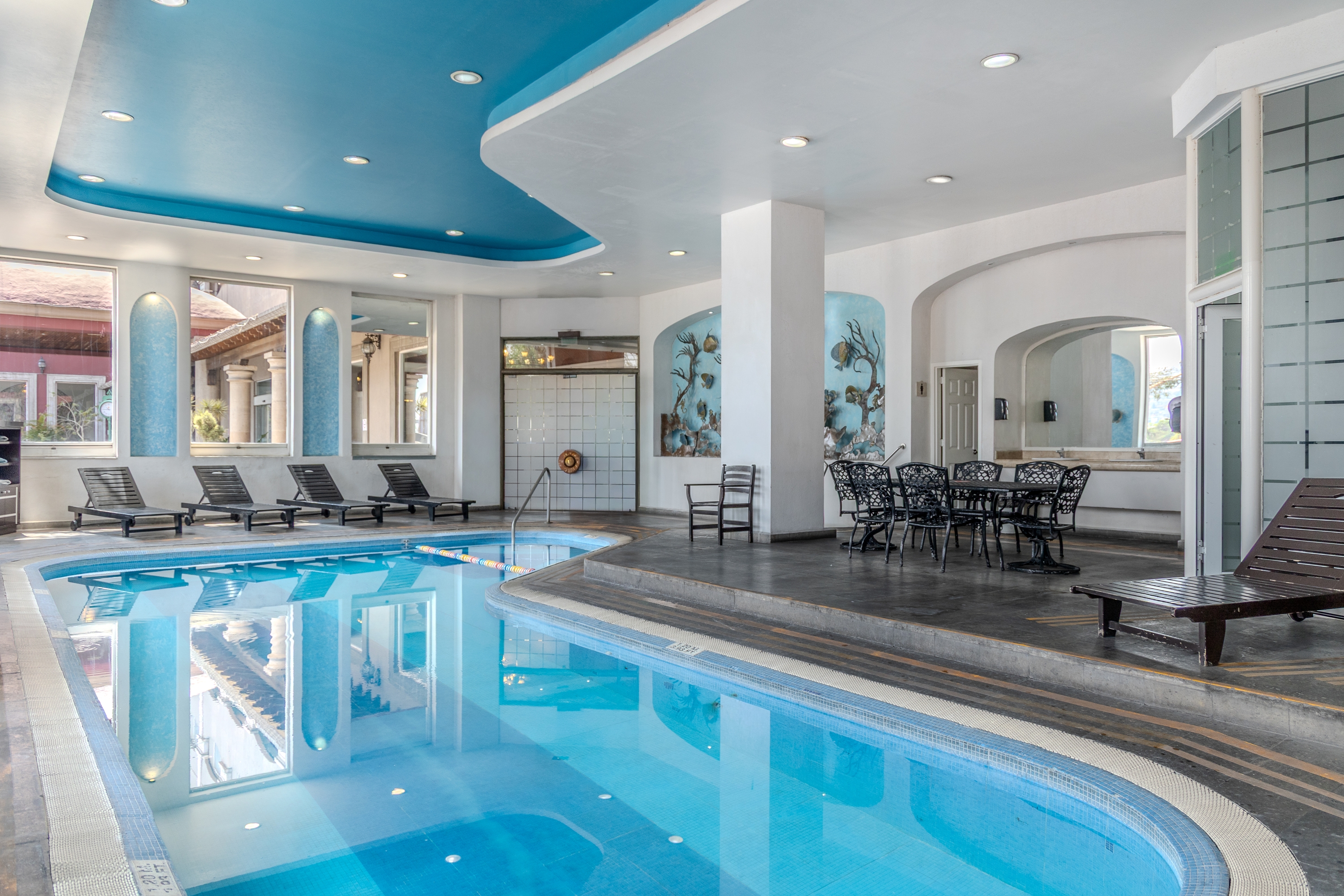 Pool at the Ramada by Wyndham CDMX Perinorte in Tlalnepantla, Other than US/Canada