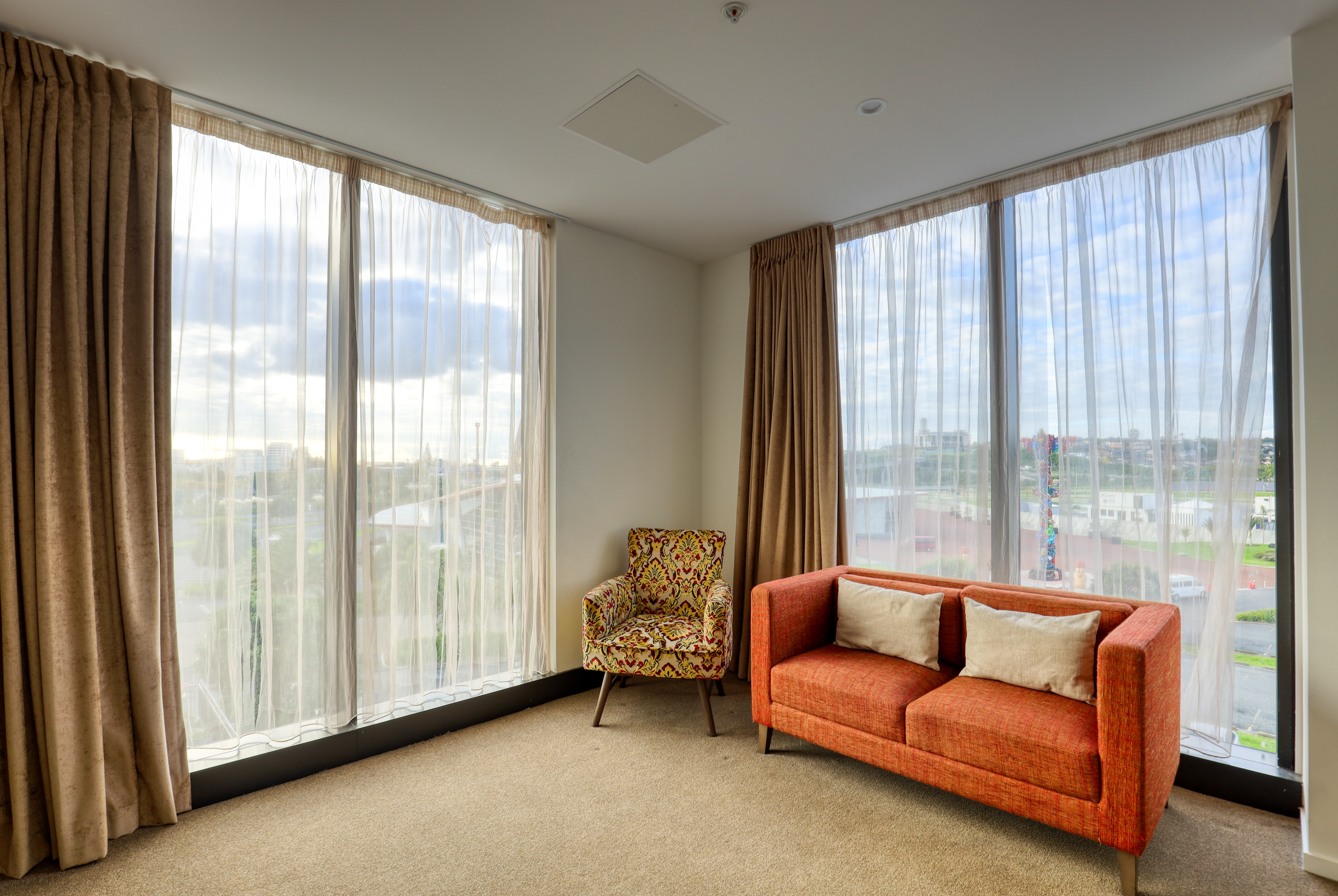 Guest room at the Ramada Suites by Wyndham Auckland Manukau Pacfic Centre in Auckland, Other than US/Canada