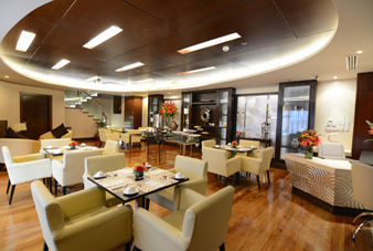 Ramada by Wyndham Manila Central restaurant in Manila, Other than US/Canada