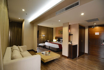 Ramada by Wyndham Manila Central suite in Manila, Other than US/Canada