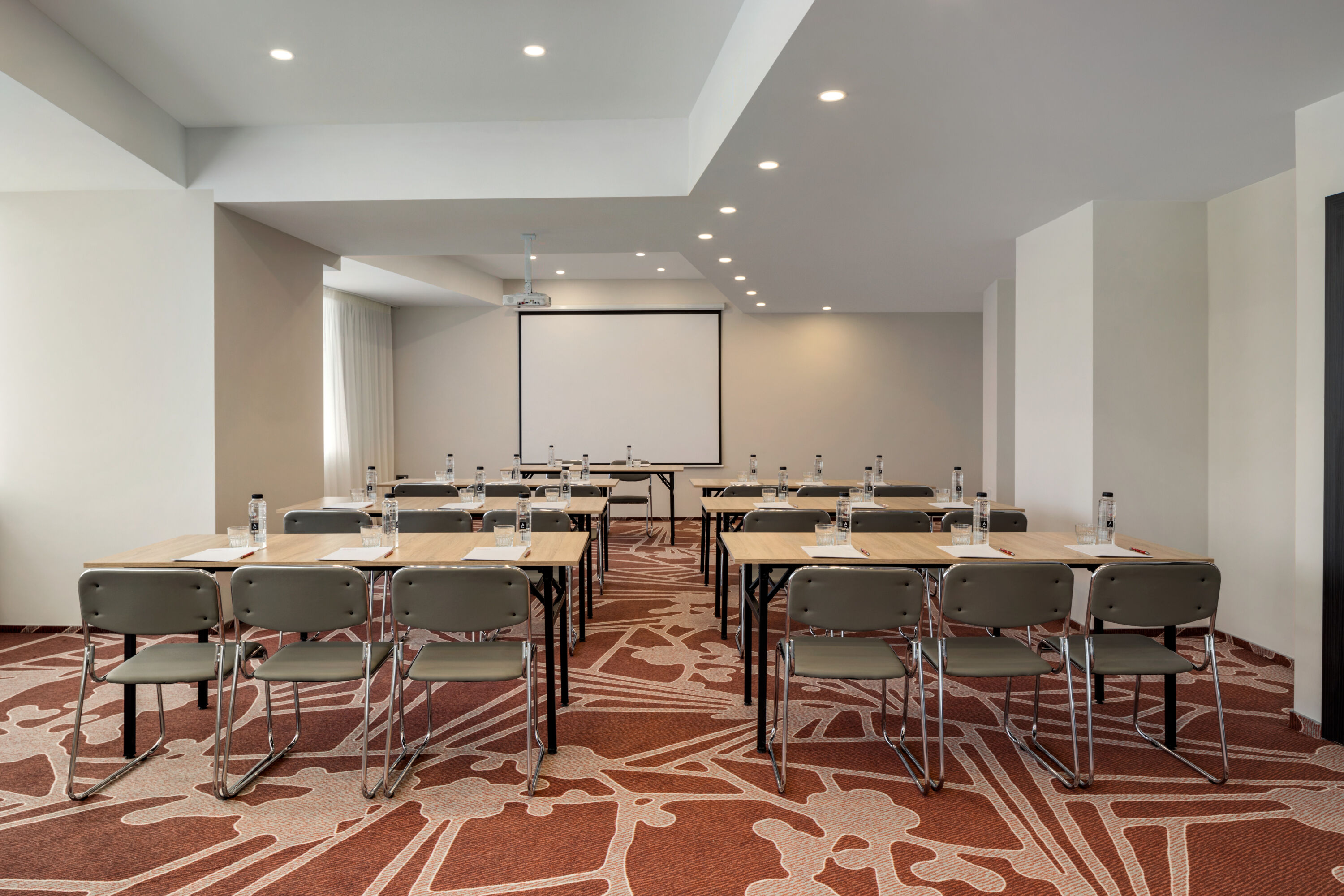 Classroom meeting room at Ramada by Wyndham Bucharest Otopeni Airport in Otopeni, Other than US/Canada
