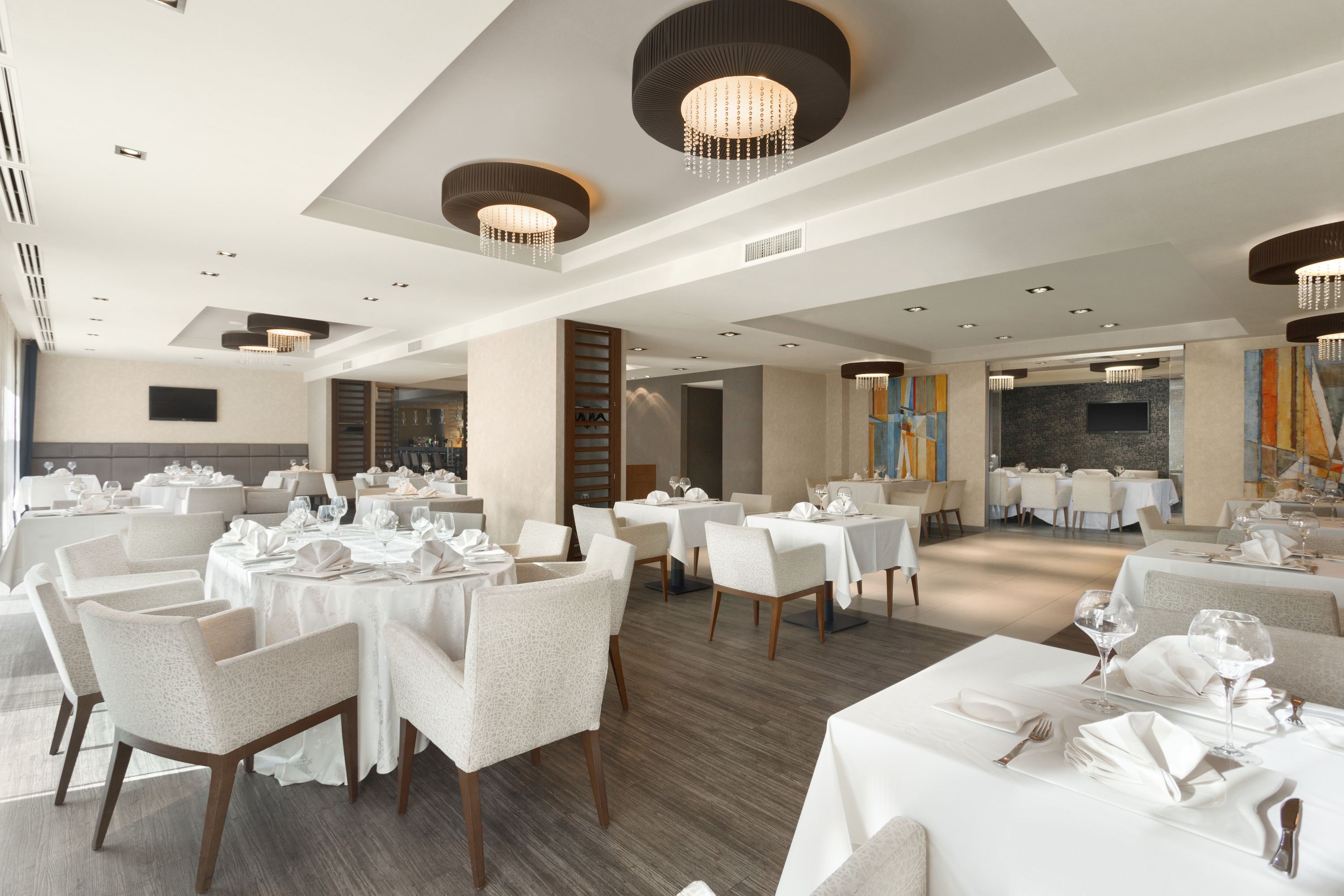 Ramada by Wyndham Pitesti restaurant in Pitesti, Other than US/Canada