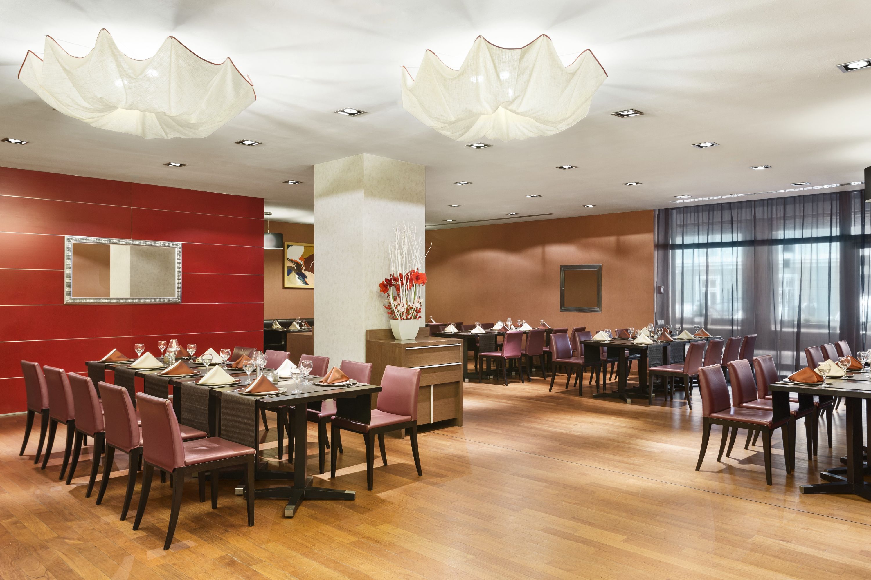 Ramada by Wyndham Sibiu restaurant in Sibiu, Other than US/Canada