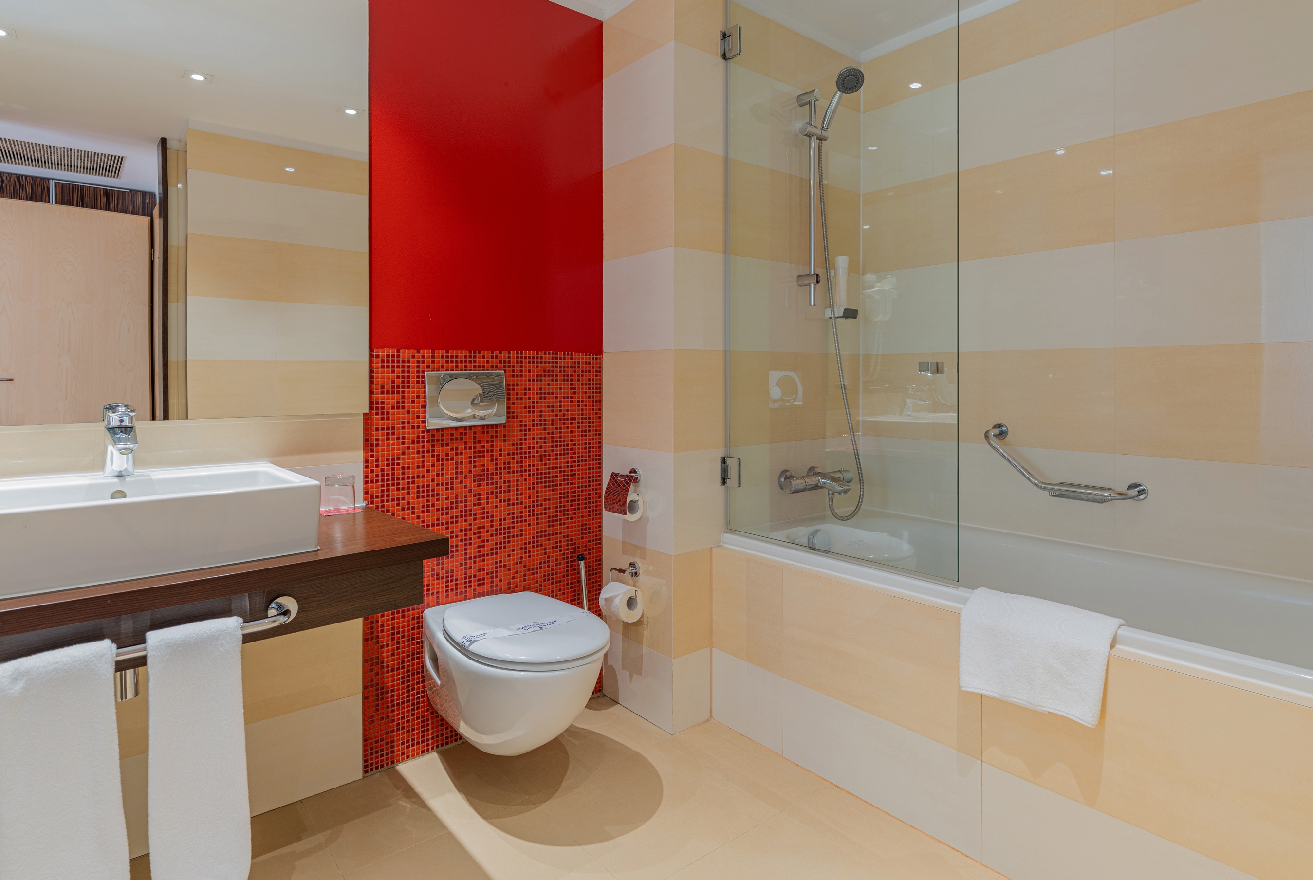 Guest room bath at the Ramada by Wyndham Sibiu in Sibiu, Other than US/Canada