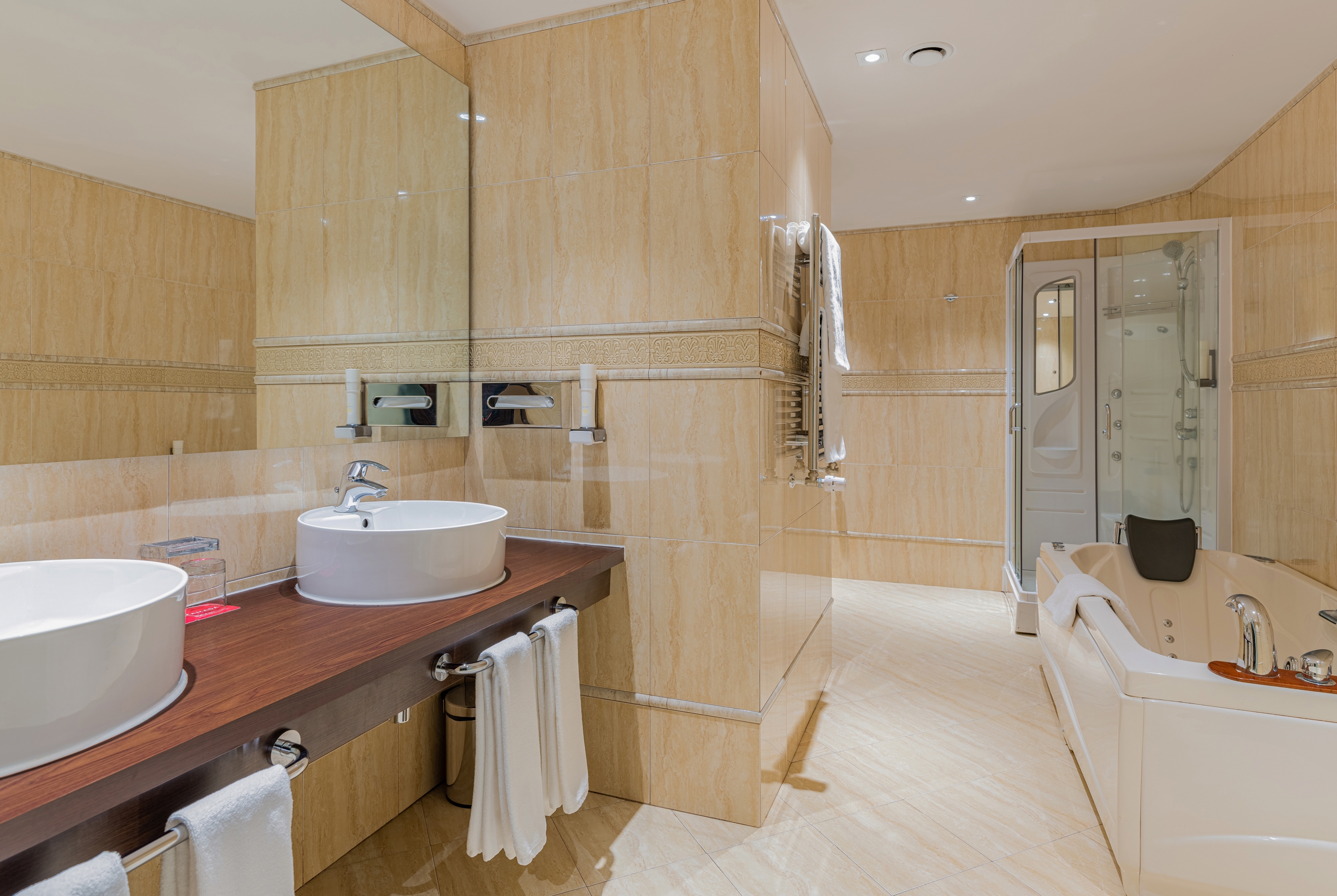 Guest room bath at the Ramada by Wyndham Sibiu in Sibiu, Other than US/Canada