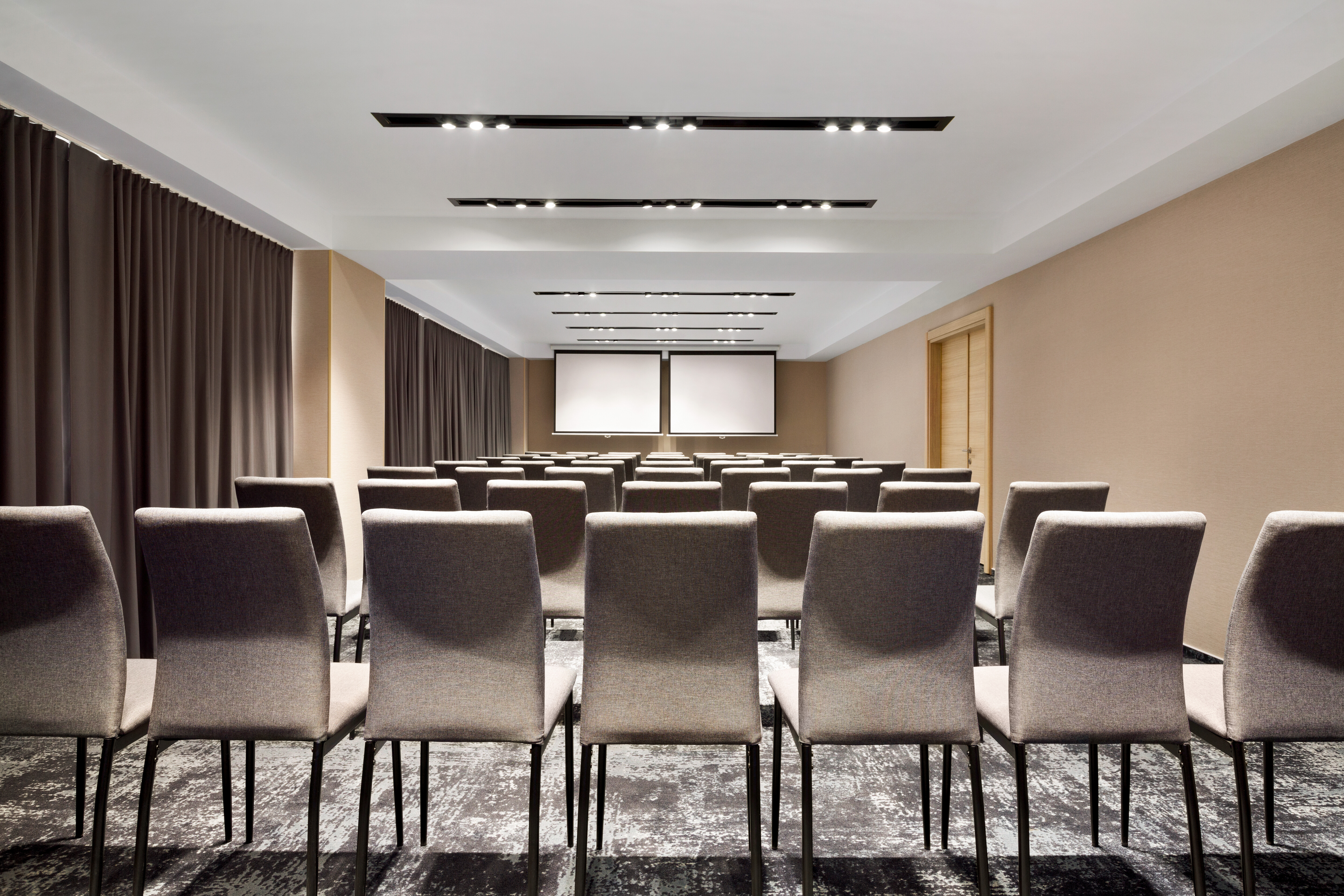 Meeting room at Ramada by Wyndham Targu Jiu in Targu Jiu, Other than US/Canada