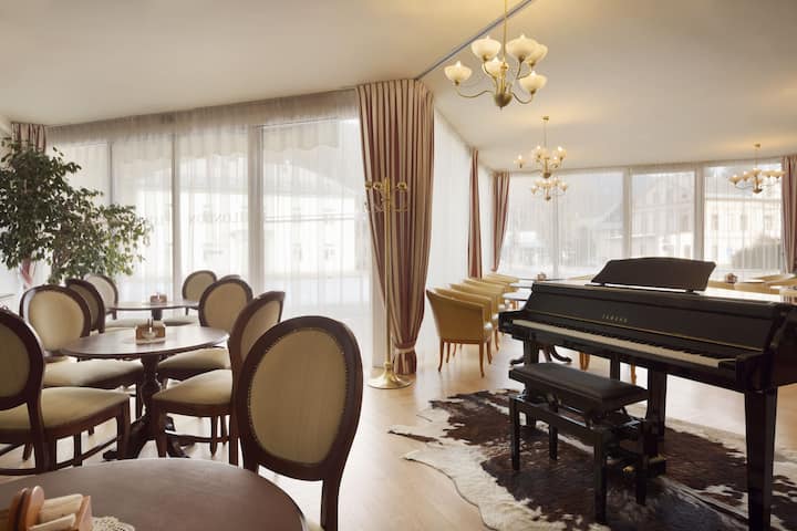 siesta cosecha Que pasa Ramada Hotel & Suites by Wyndham Kranjska Gora | Kranjska Gora, SI Hotels