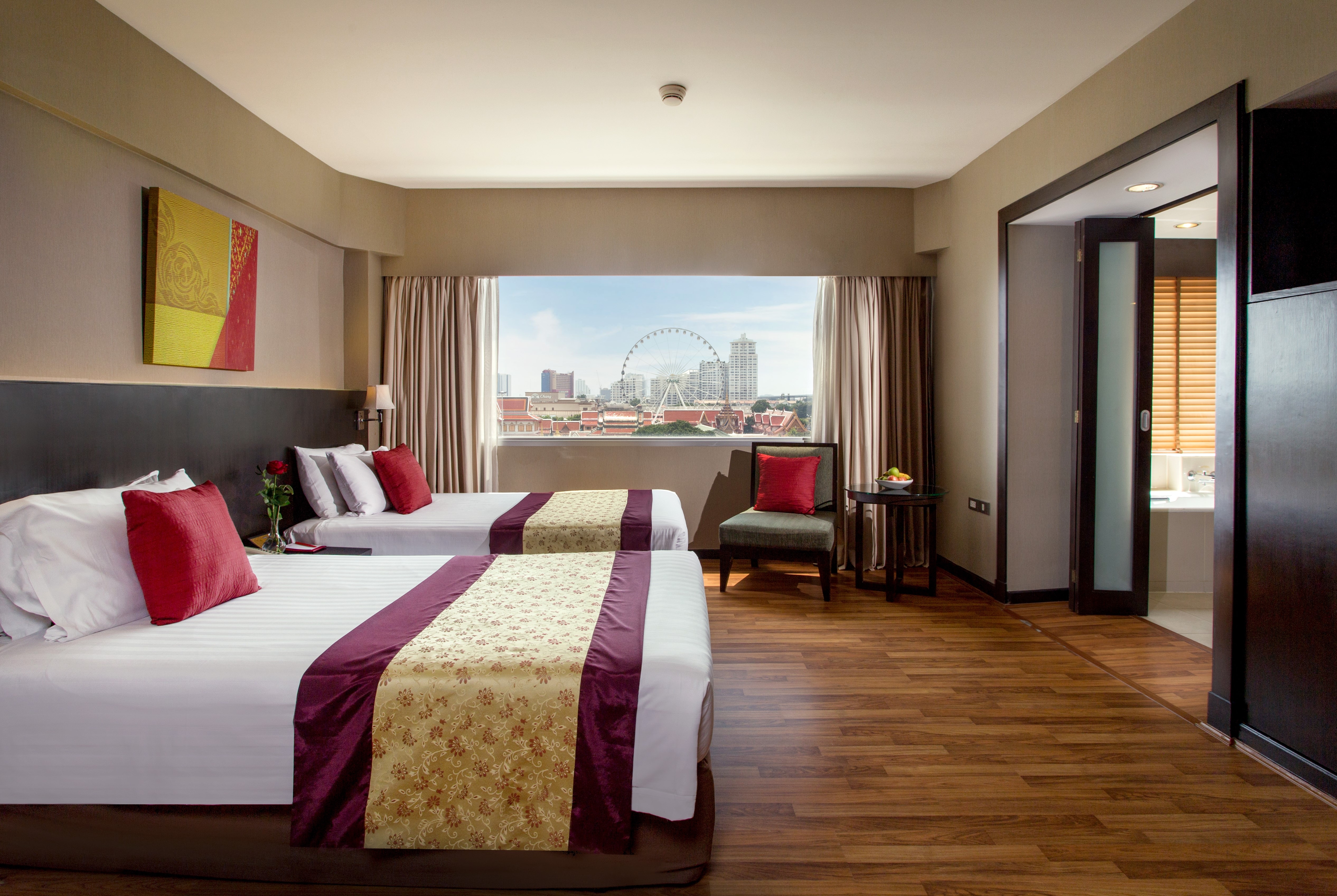 Guest room at the Ramada Plaza by Wyndham Bangkok Menam Riverside in Bangkok, Other than US/Canada