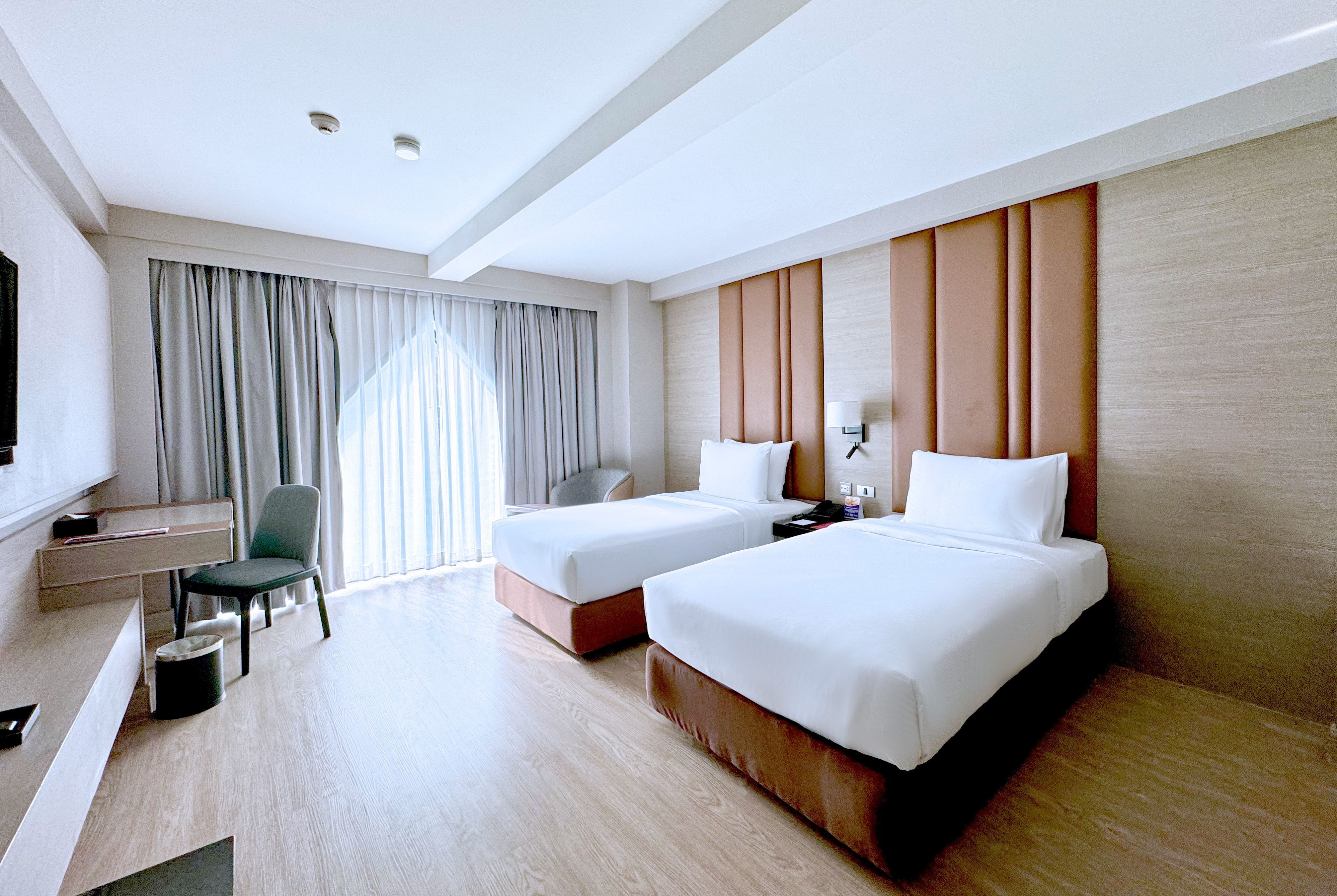 Guest room at the Ramada by Wyndham Bangkok Sukhumvit 11 in Bangkok, Other than US/Canada