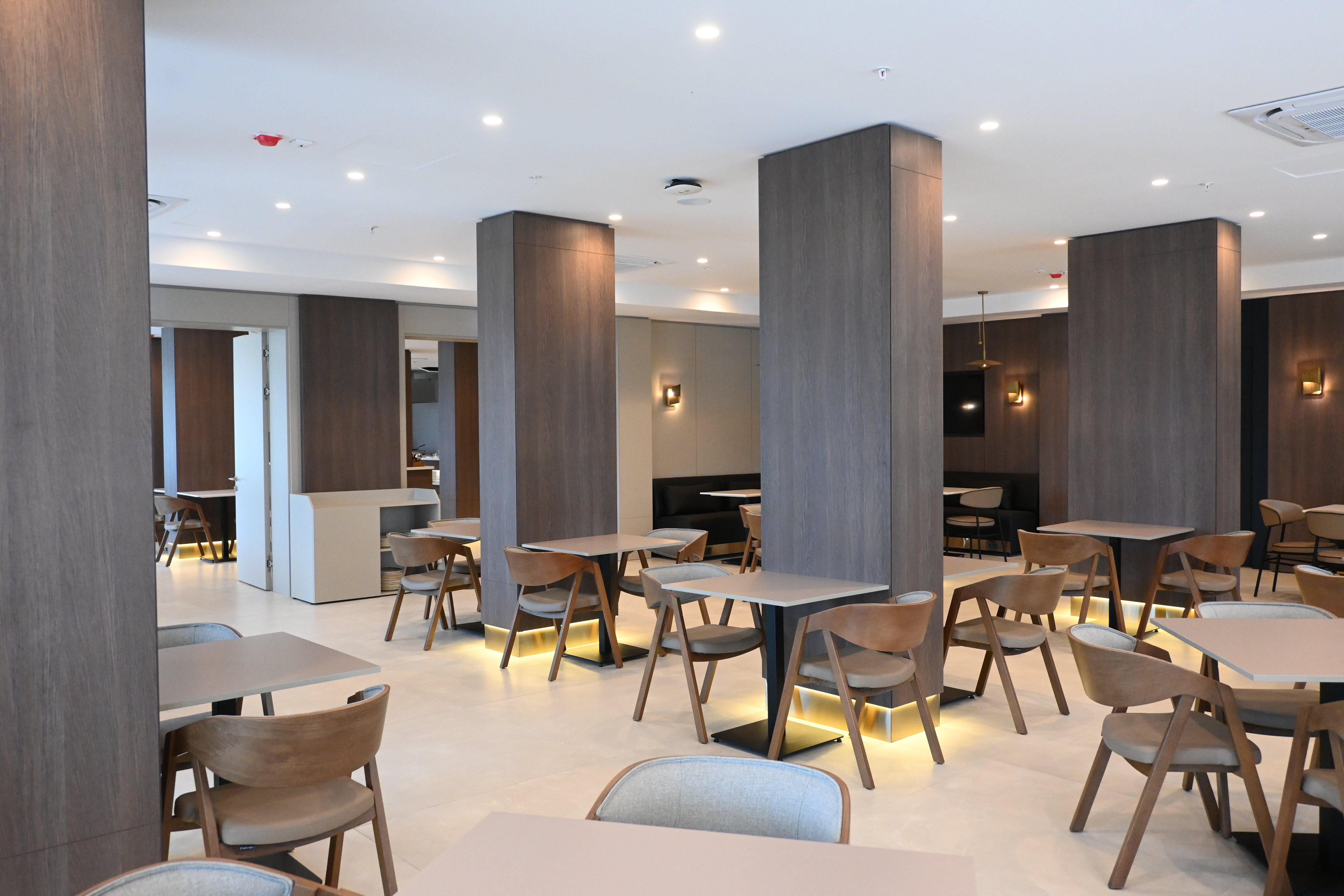 Ramada by Wyndham Duzce restaurant in Duzce, Other than US/Canada