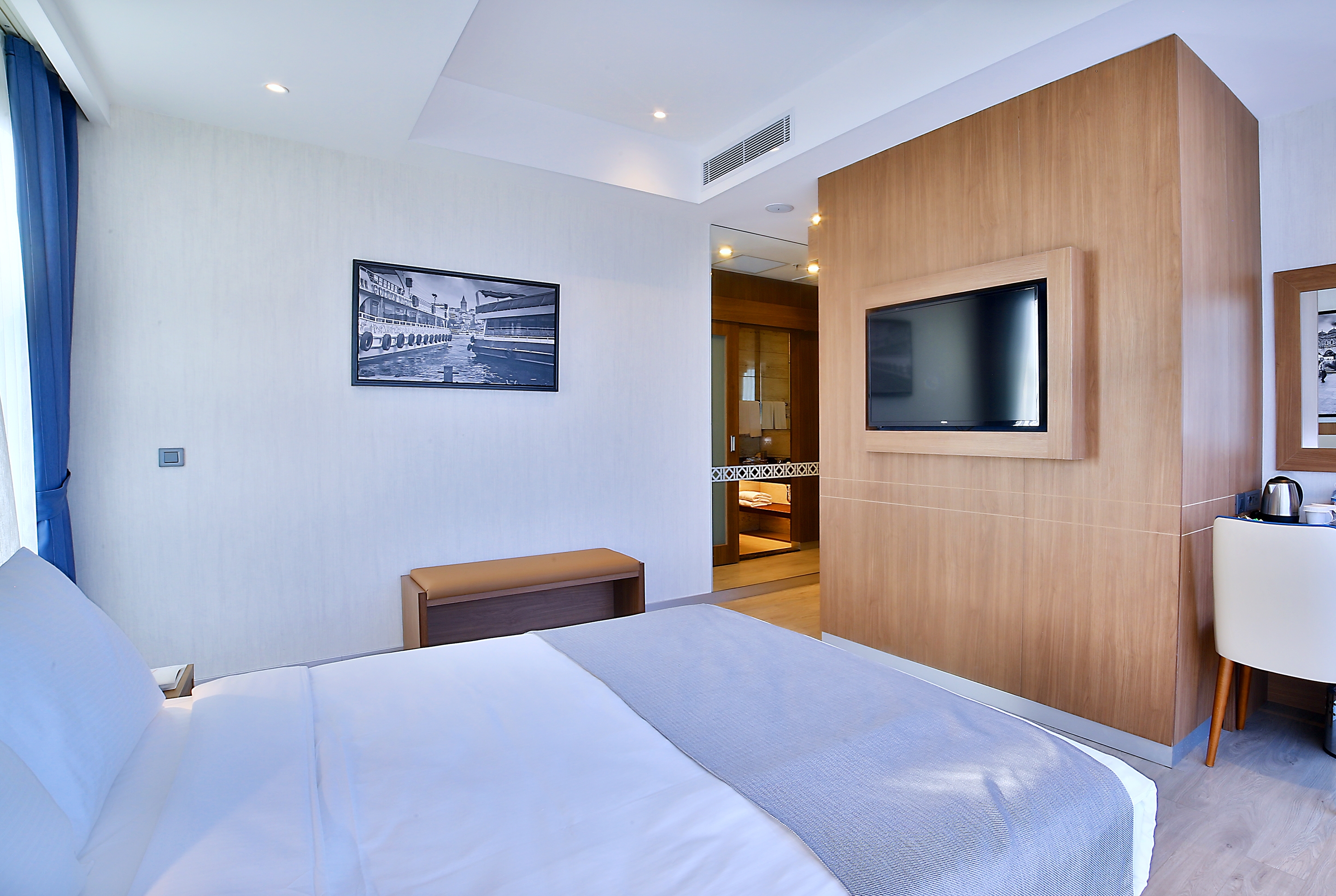 Wyndham istanbul old city. Ramada Hotel Istanbul. Рамада Стамбул отель Бакиркуй. Armada Istanbul old City Hotel 4* (Султанахмет). Ramada by Wyndham Istanbul old City, Turgut Özal Millet CD no:82, 34093 Fatih/İstanbul, Турция.