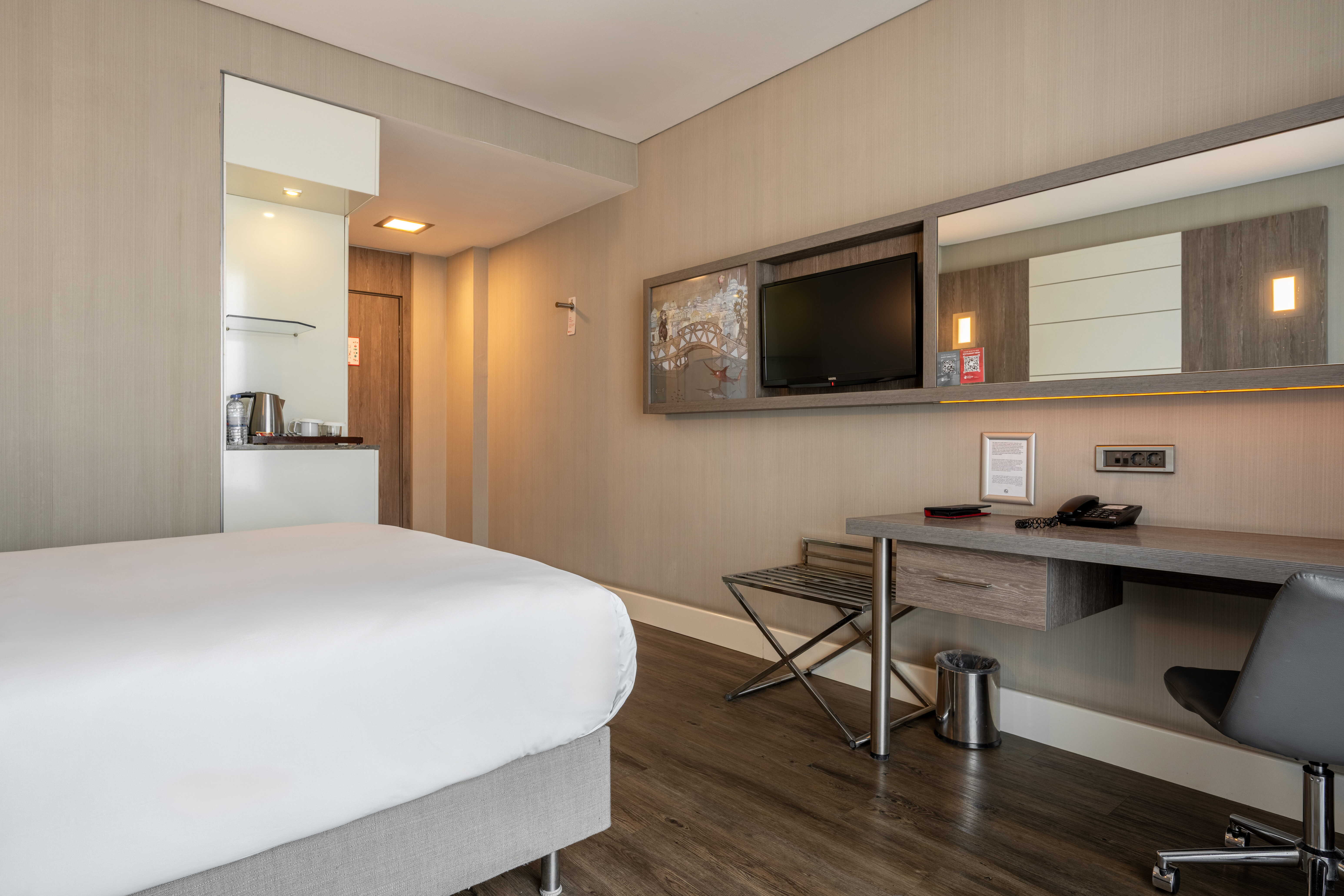 Double bed guest room at the Ramada Encore by Wyndham Istanbul Bayrampasa in Istanbul, Other than US/Canada