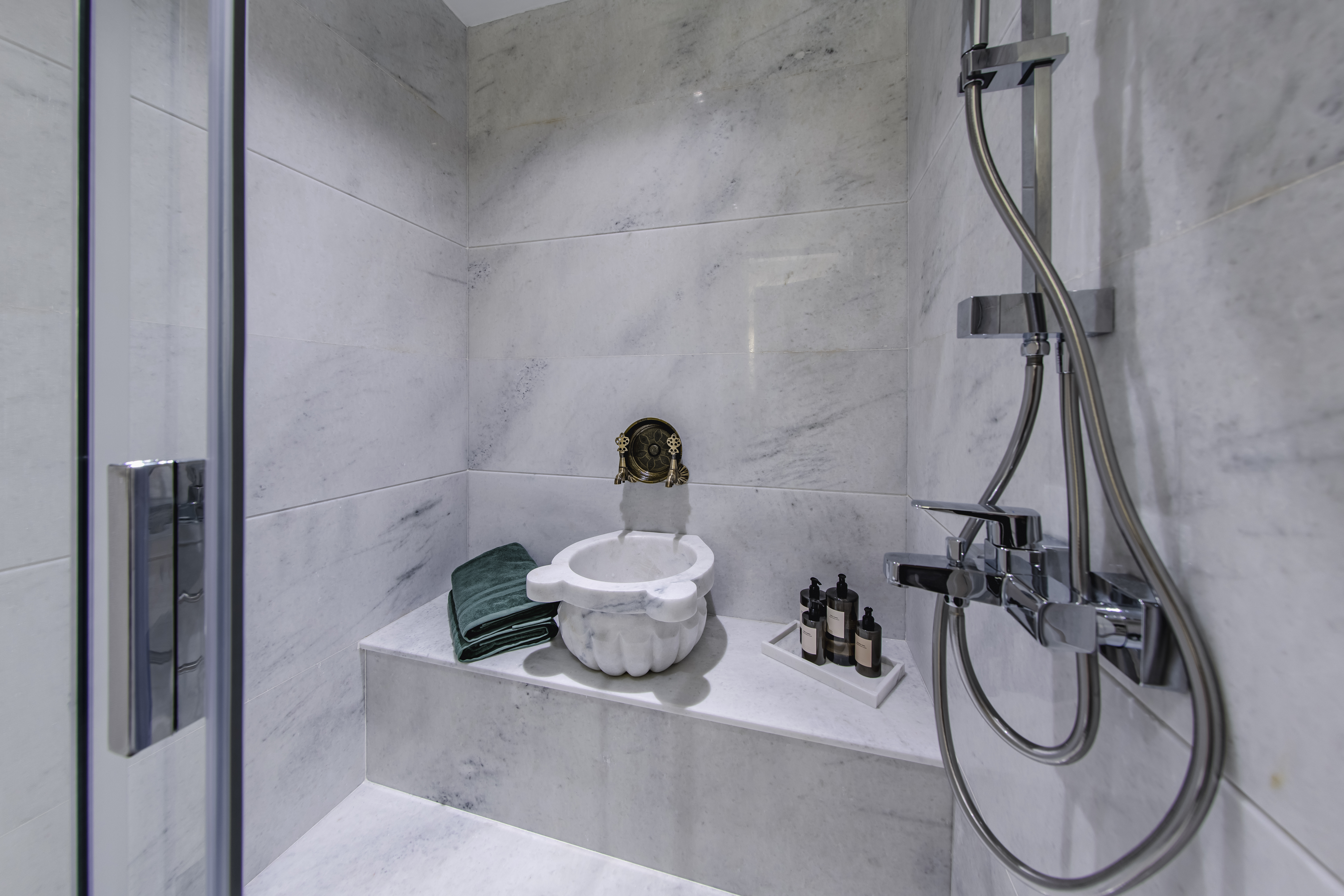 Guest room bath at the Ramada Residences by Wyndham Istanbul Haramidere in Istanbul, Other than US/Canada