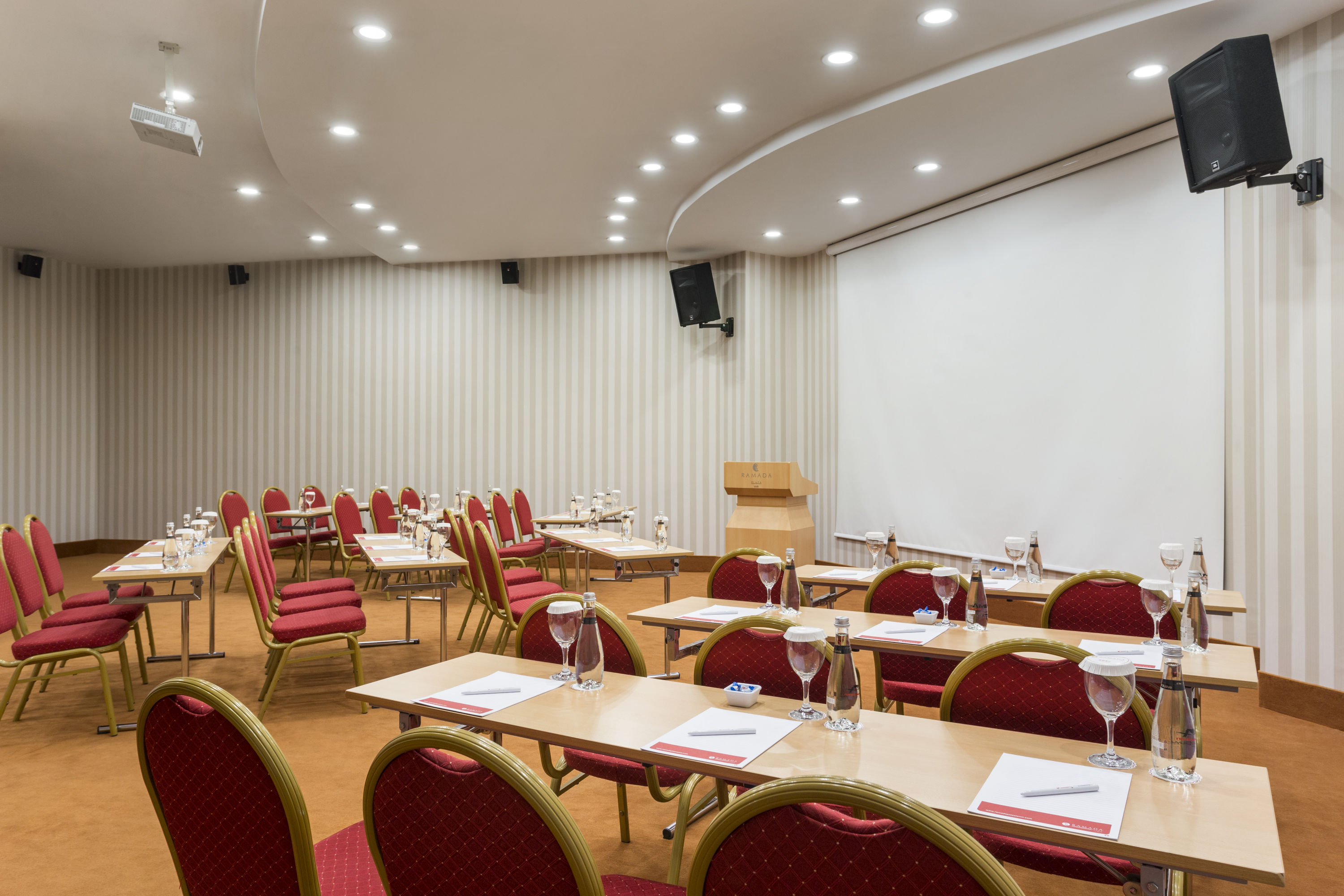 Ramada Plaza By Wyndham Izmir Izmir Tr Hotels