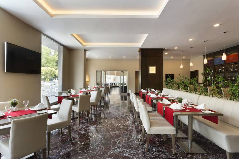 Ramada Plaza Izmir restaurant in Izmir, Other than US/Canada