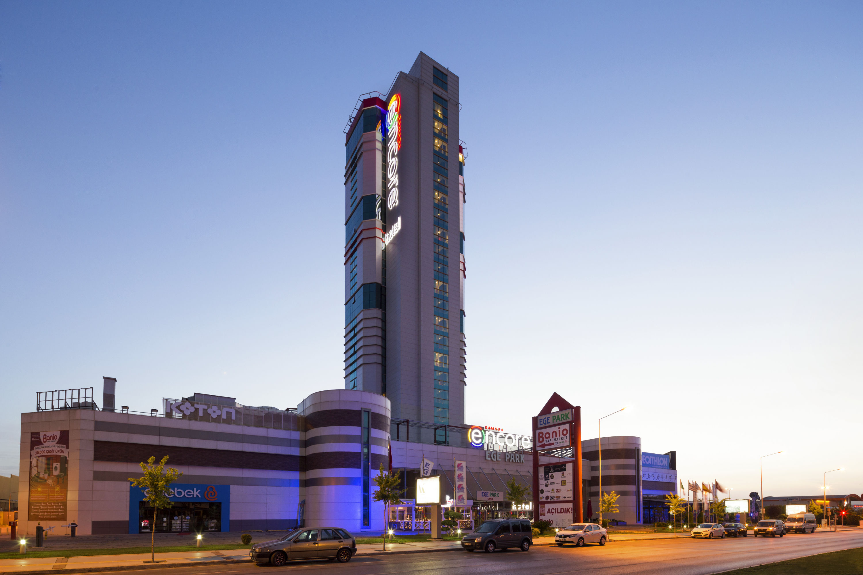 Ramada Encore By Wyndham Izmir Izmir Tr Hotels