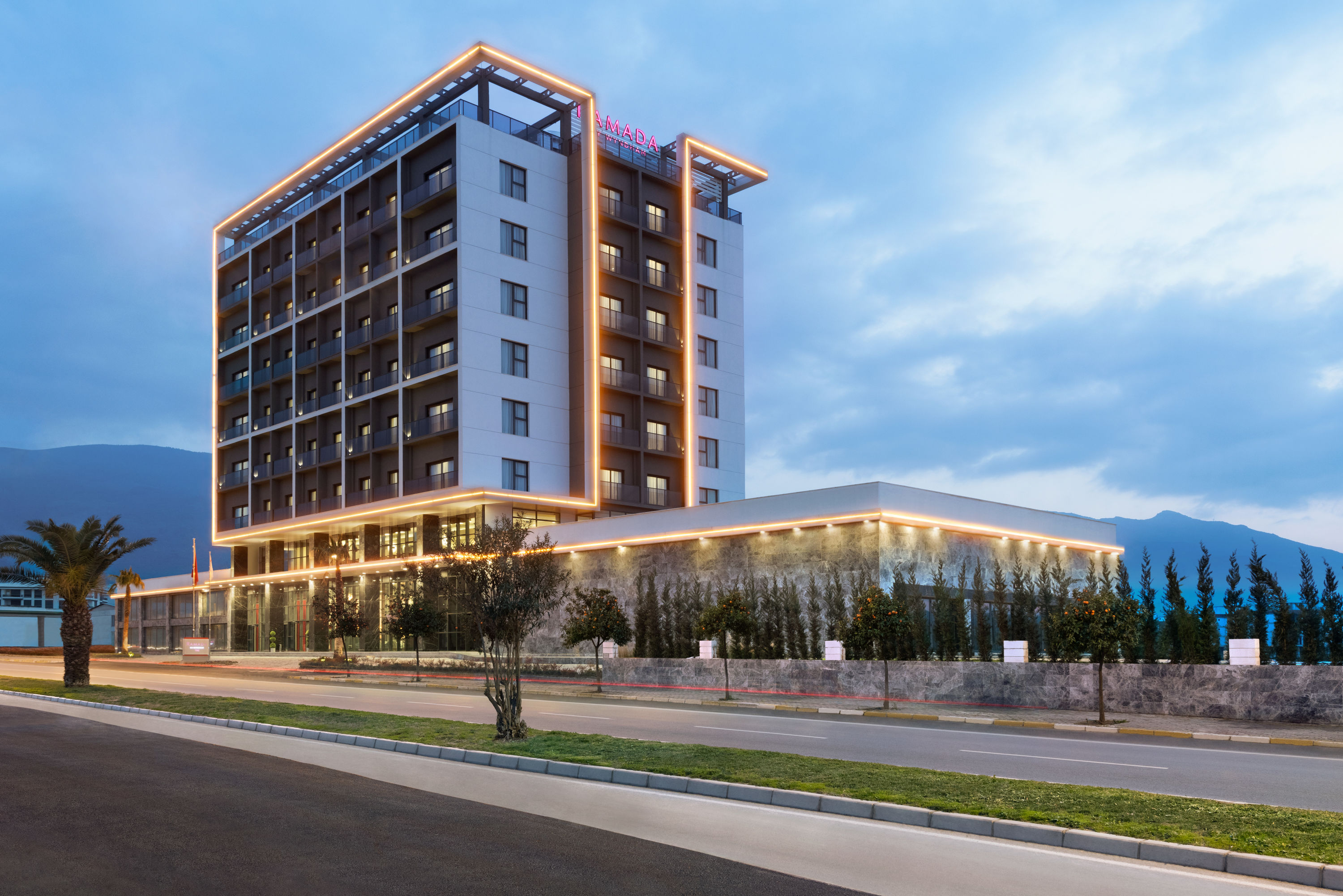 Ramada By Wyndham Tire Izmir Tr Hotels