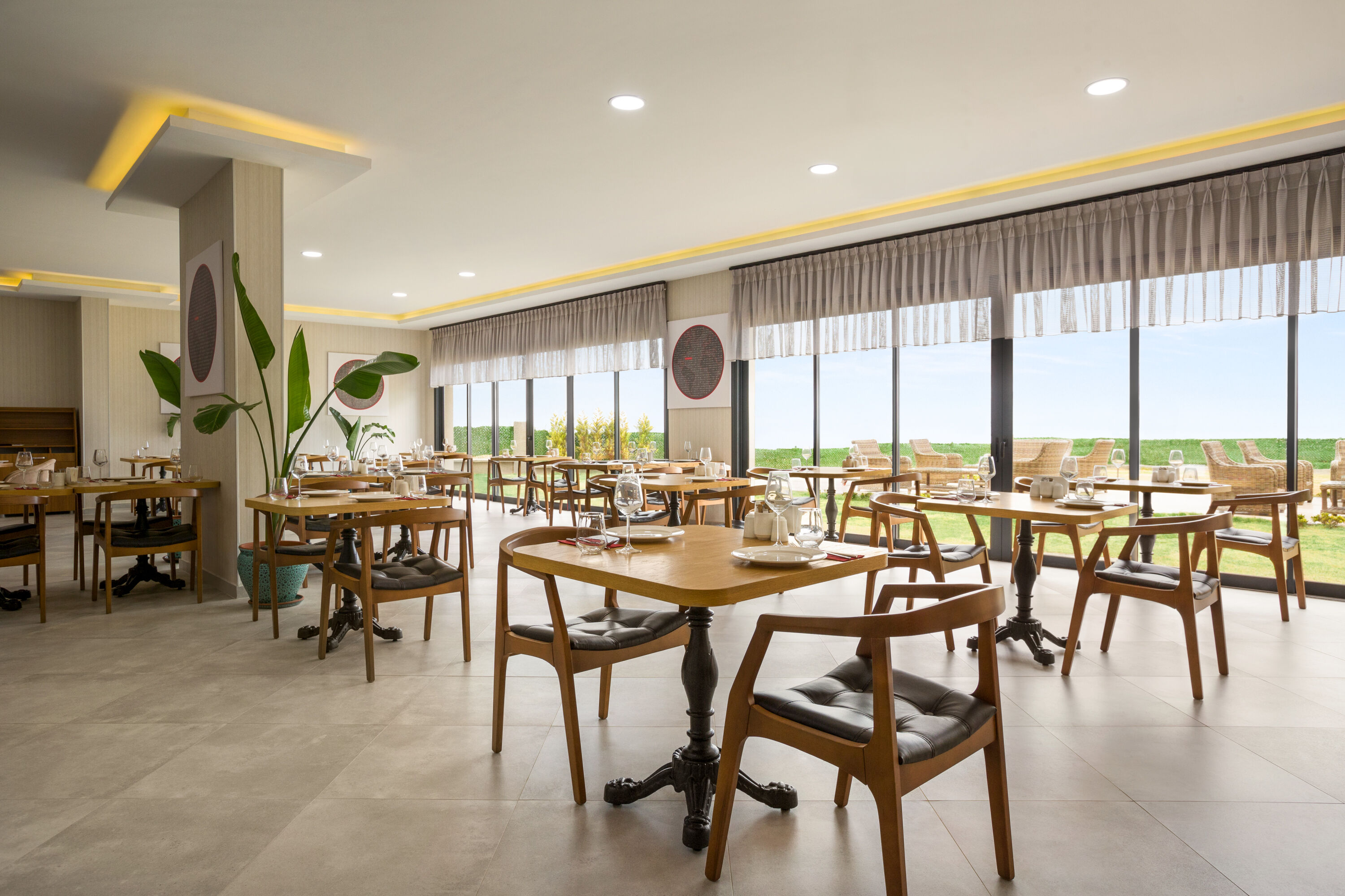 Ramada by Wyndham Cesme restaurant in Izmir, Other than US/Canada
