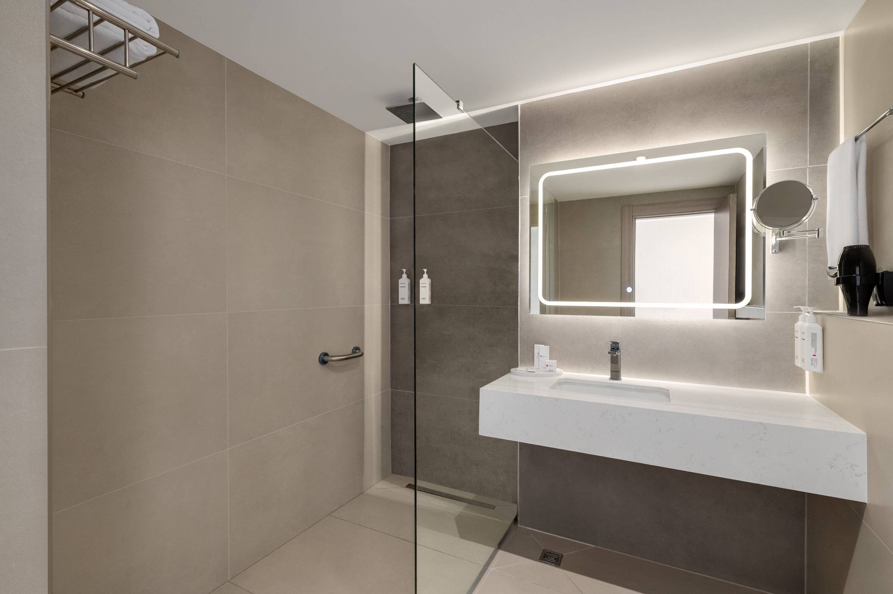 Guest room bath at the Ramada Encore by Wyndham Midyat in Mardin, Other than US/Canada