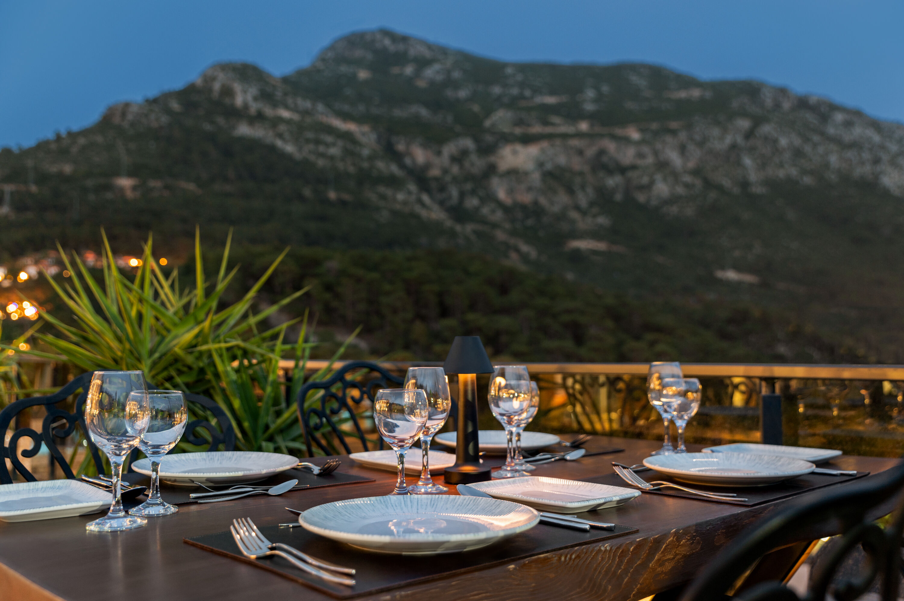 Ramada by Wyndham Fethiye Oludeniz bar and grill in Mugla, Other than US/Canada