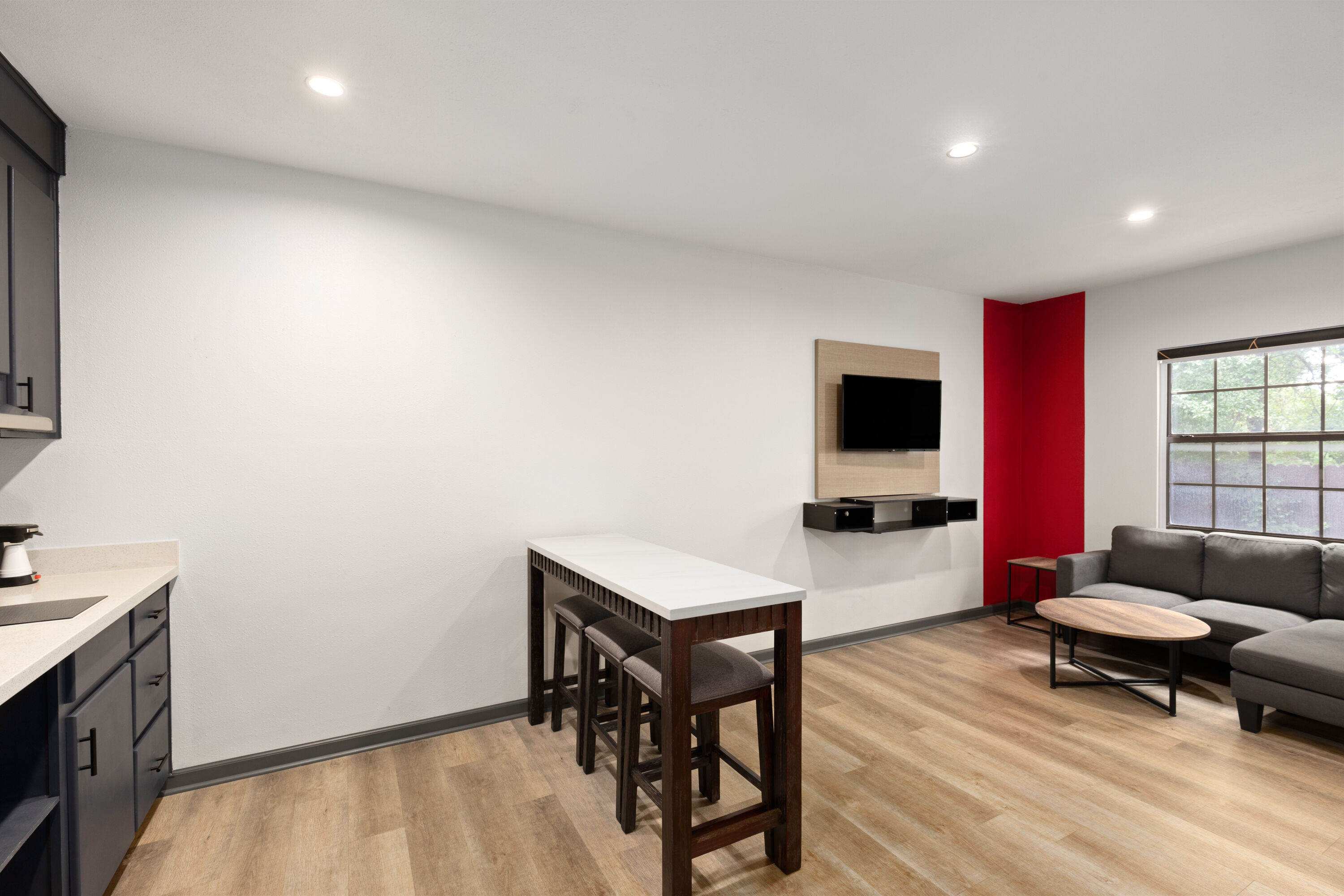 Ramada by Wyndham Studio Suites Dothan suite in Dothan, Alabama