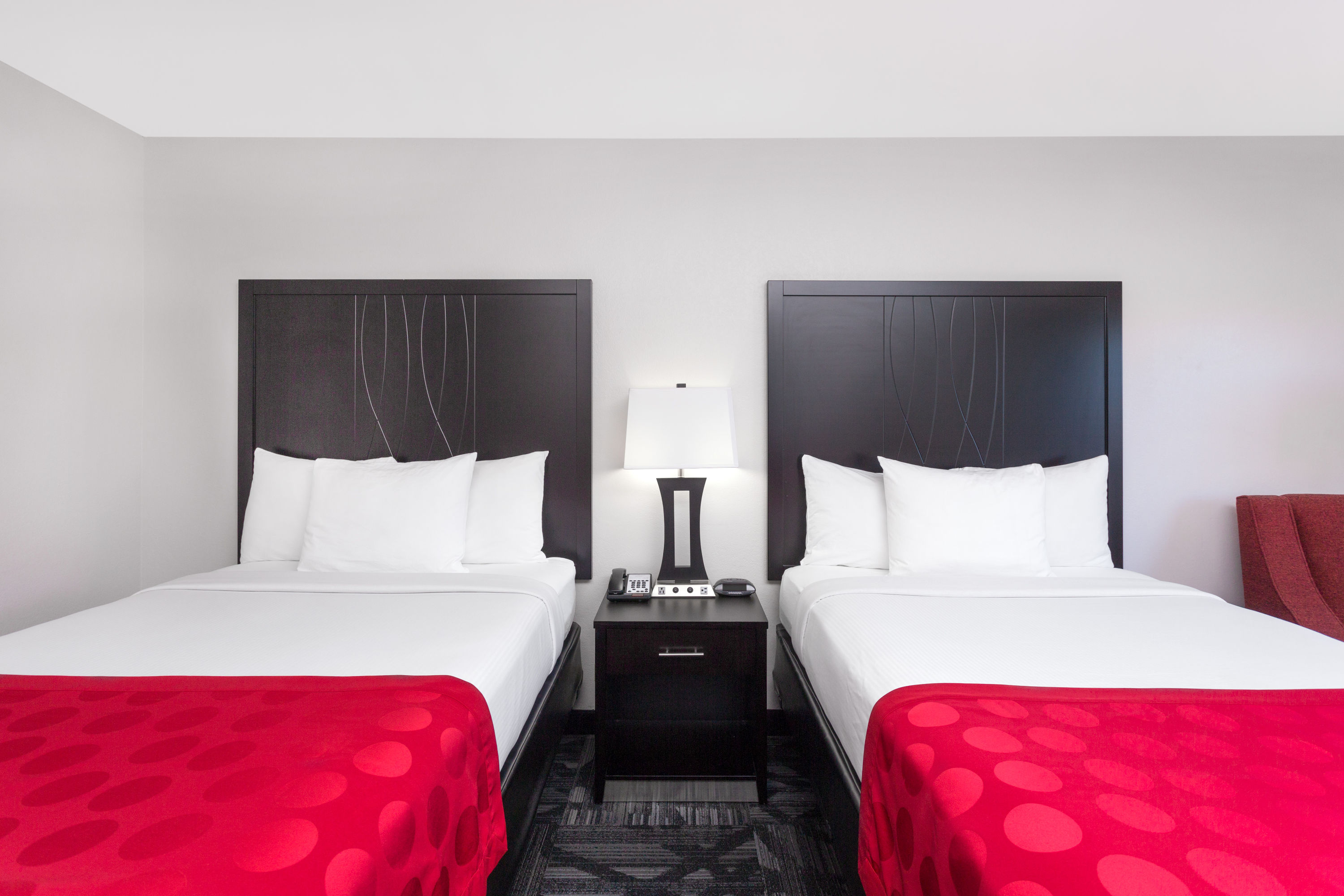 Guest room at the Ramada by Wyndham Tuscaloosa in Tuscaloosa, Alabama