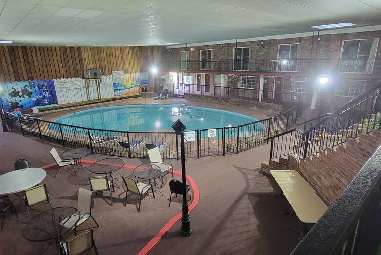 Pool at the Ramada Mountain Home in Mountain Home, Arkansas