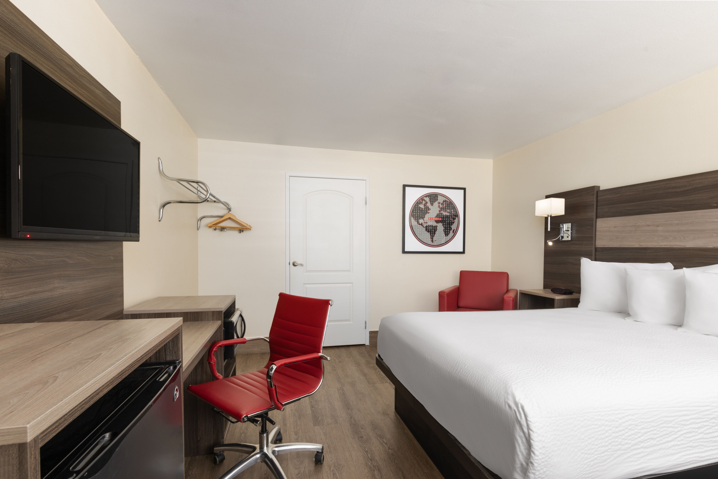Guest room at the Ramada by Wyndham Kingman in Kingman, Arizona