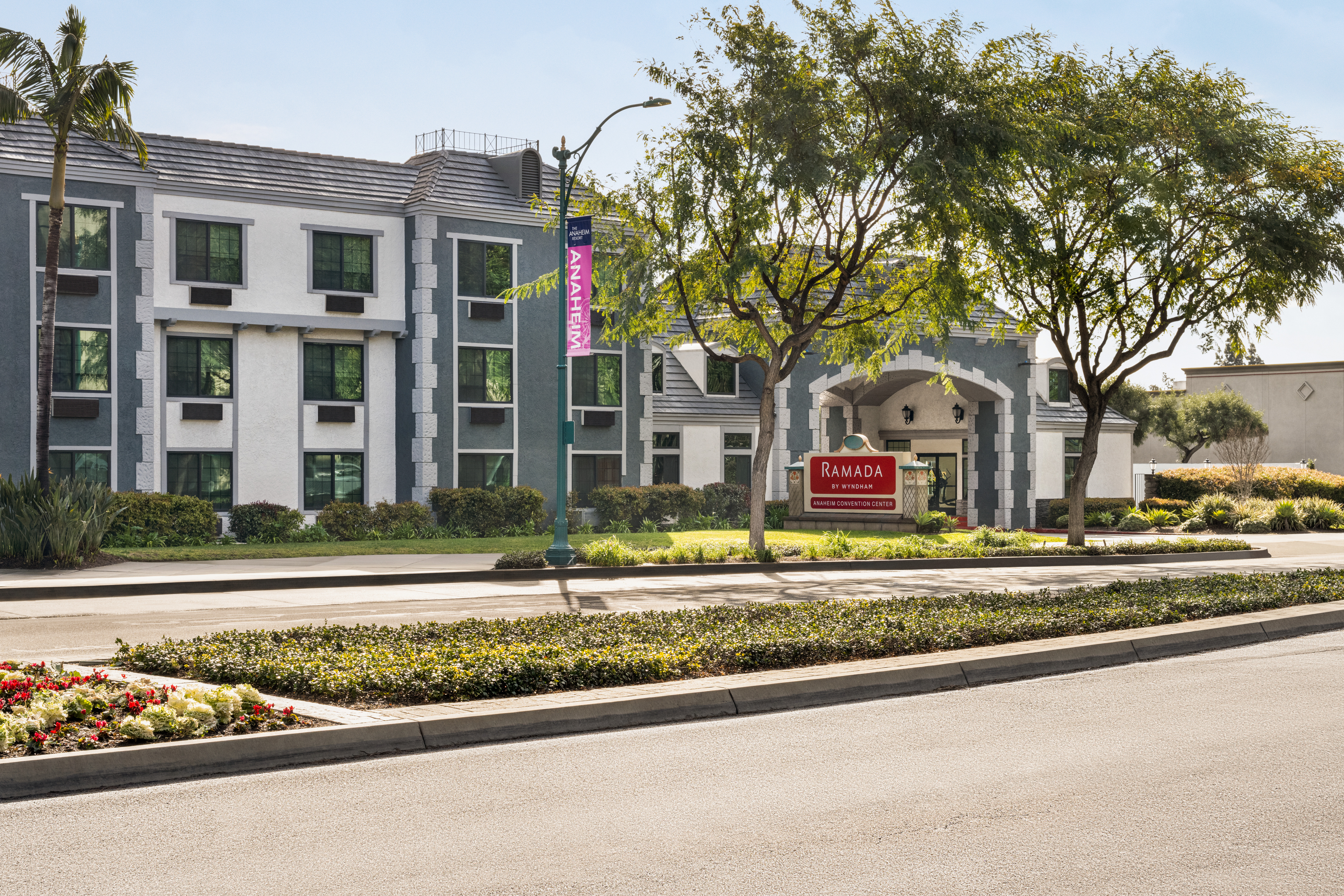 Ramada by Wyndham Anaheim Convention Center | Anaheim, CA Hotels