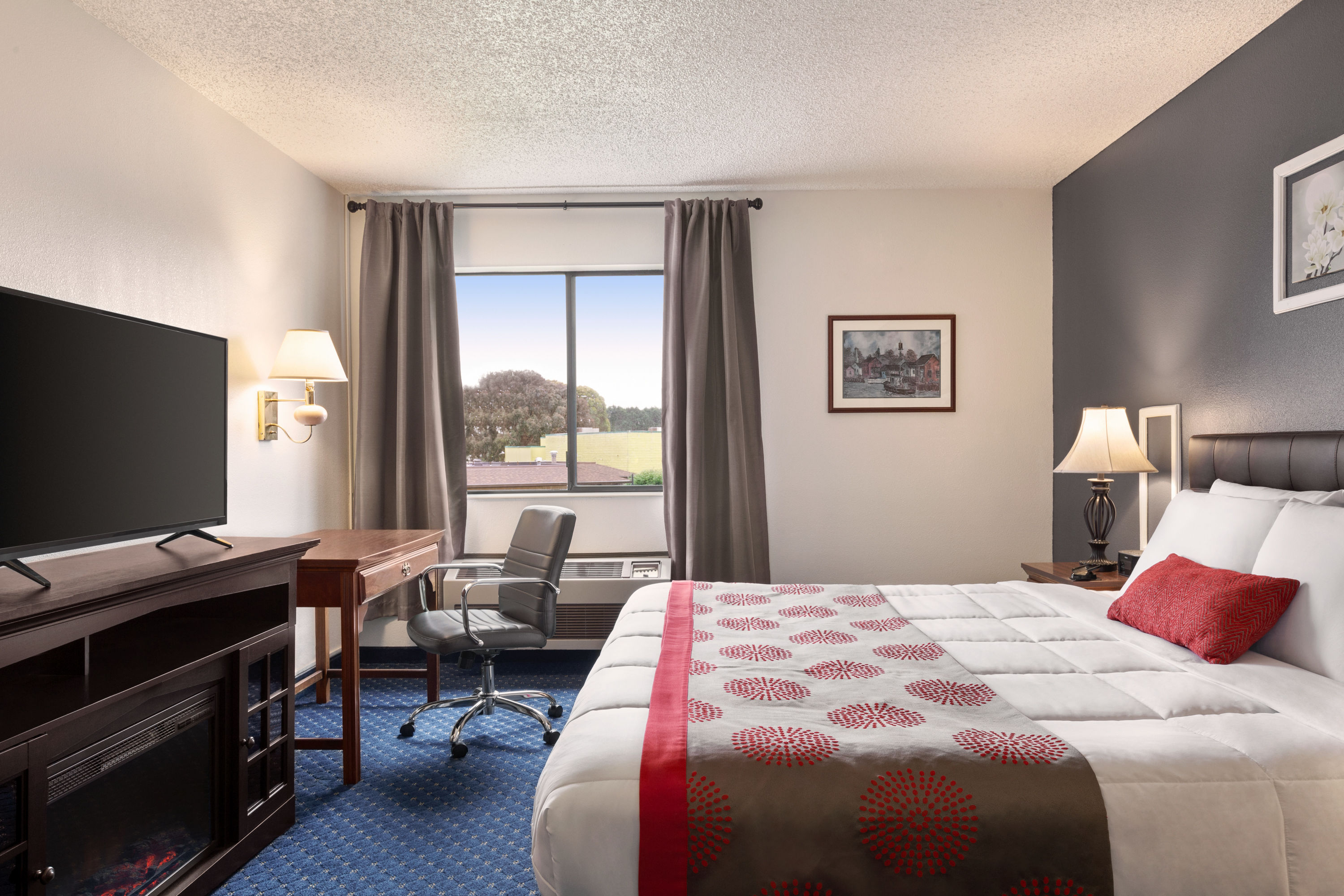 Guest room at the Ramada by Wyndham Arcata in Arcata, California