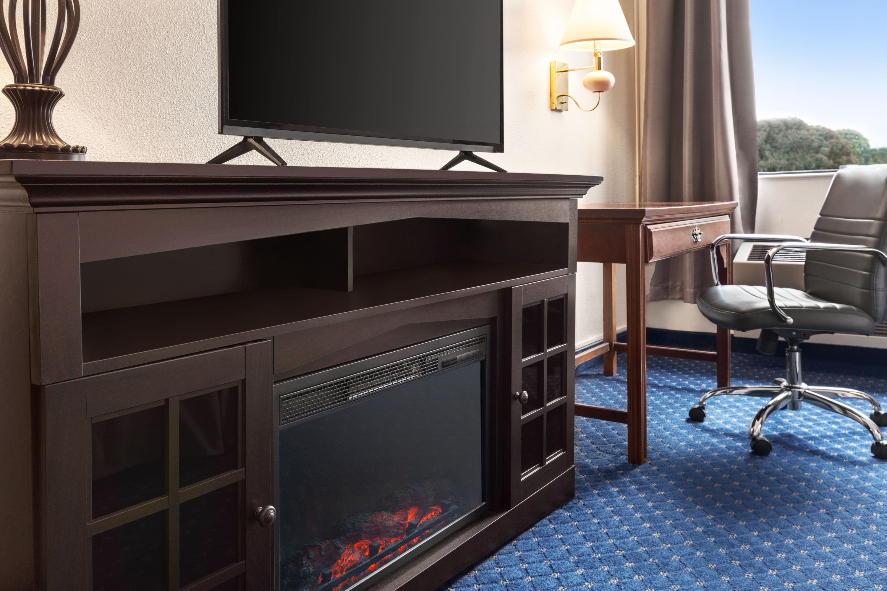 Guest room at the Ramada by Wyndham Arcata in Arcata, California