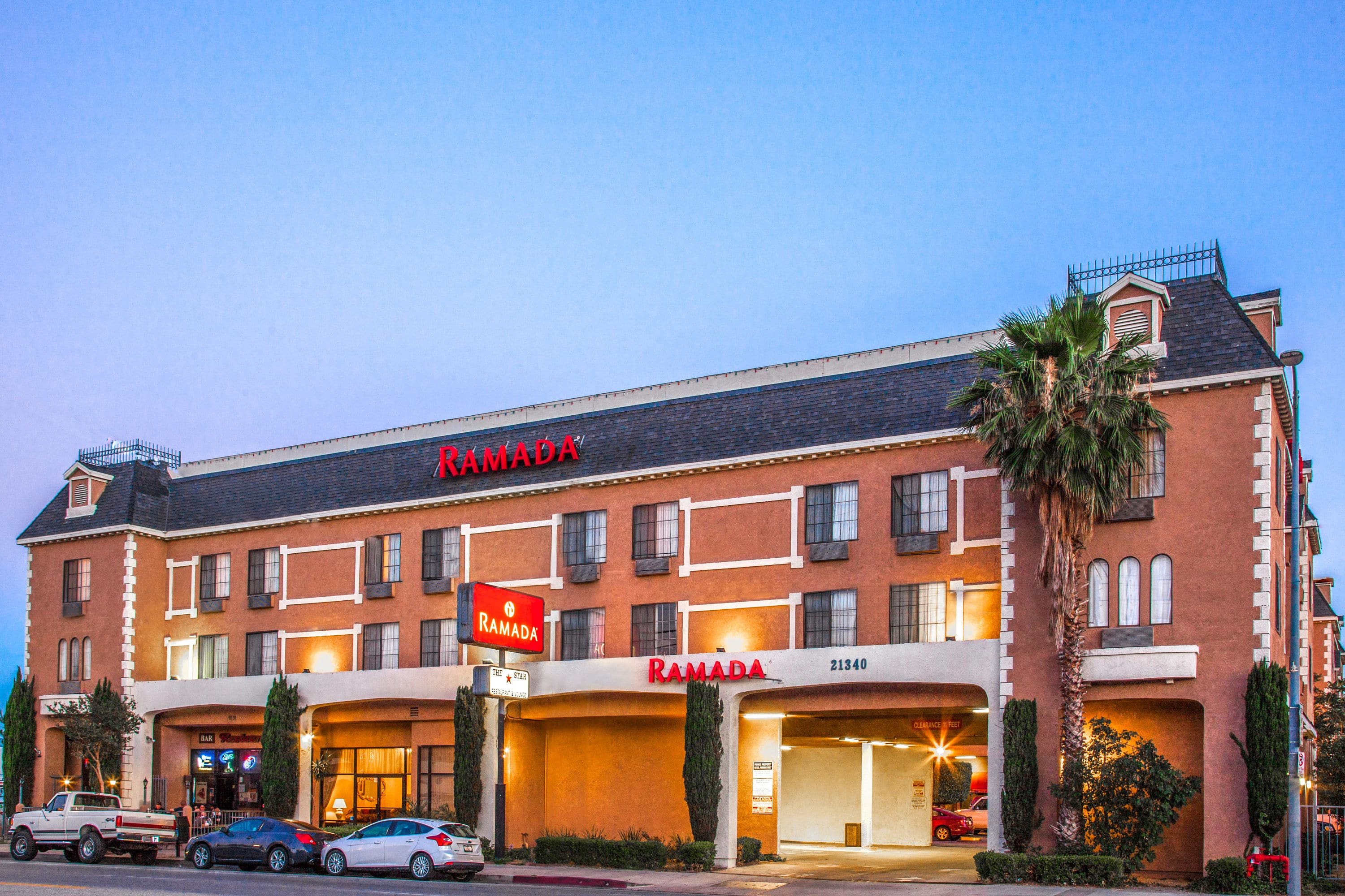 Ramada By Wyndham Chatsworth Ca Hotels