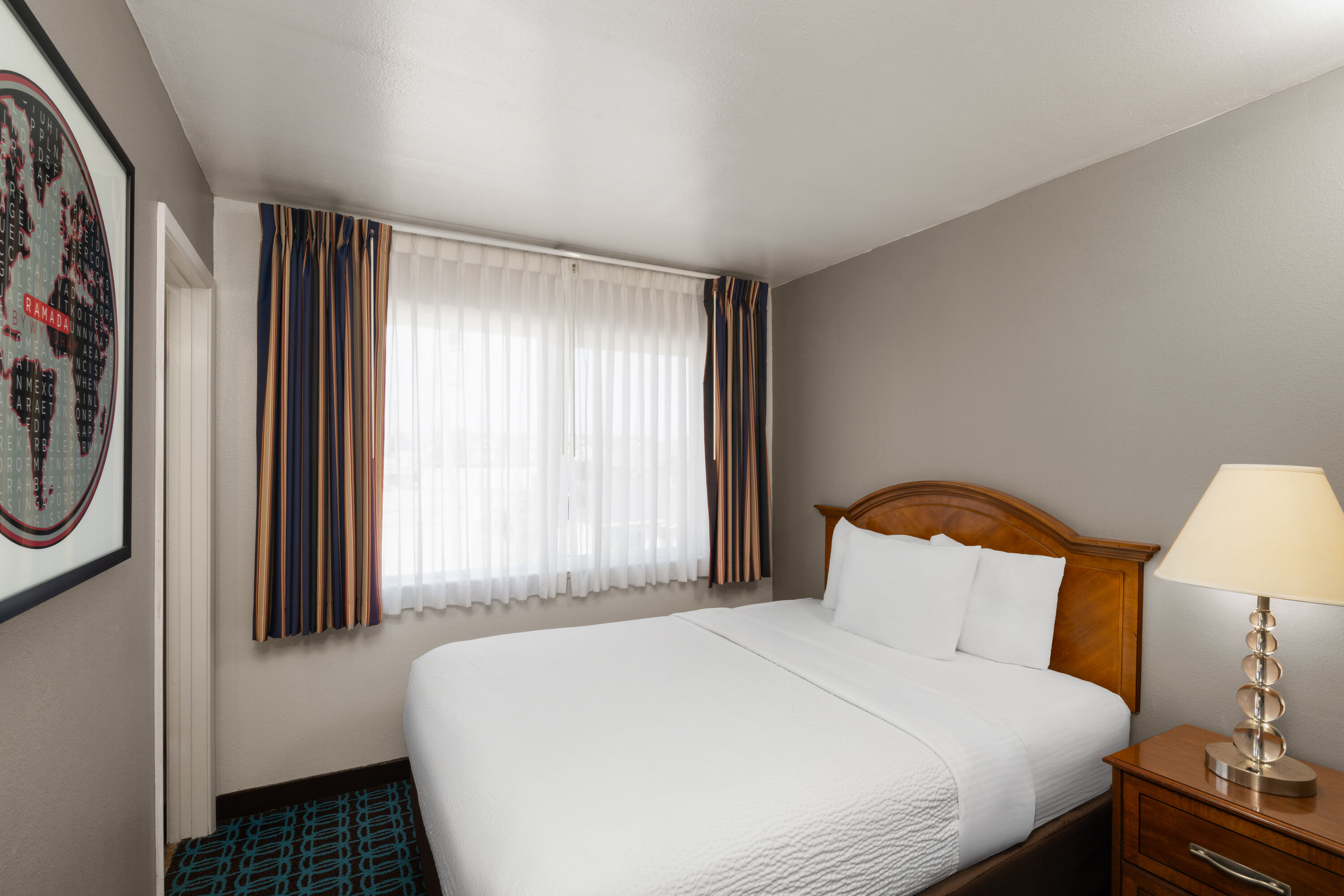 Ramada Bayside Inn & Suites Eureka suite in Eureka, California