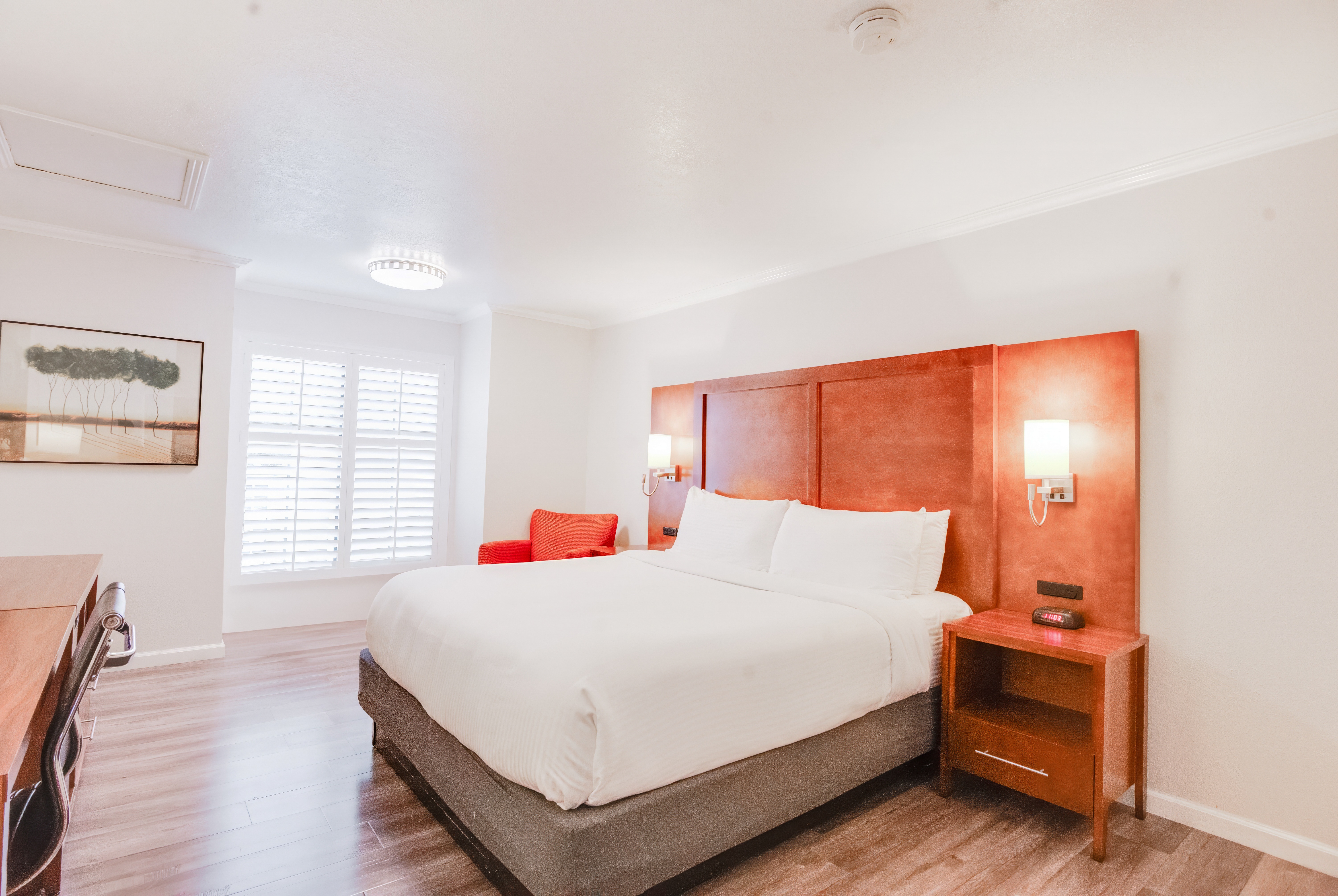 Guest room at the Ramada by Wyndham Mountain View in Mountain View, California