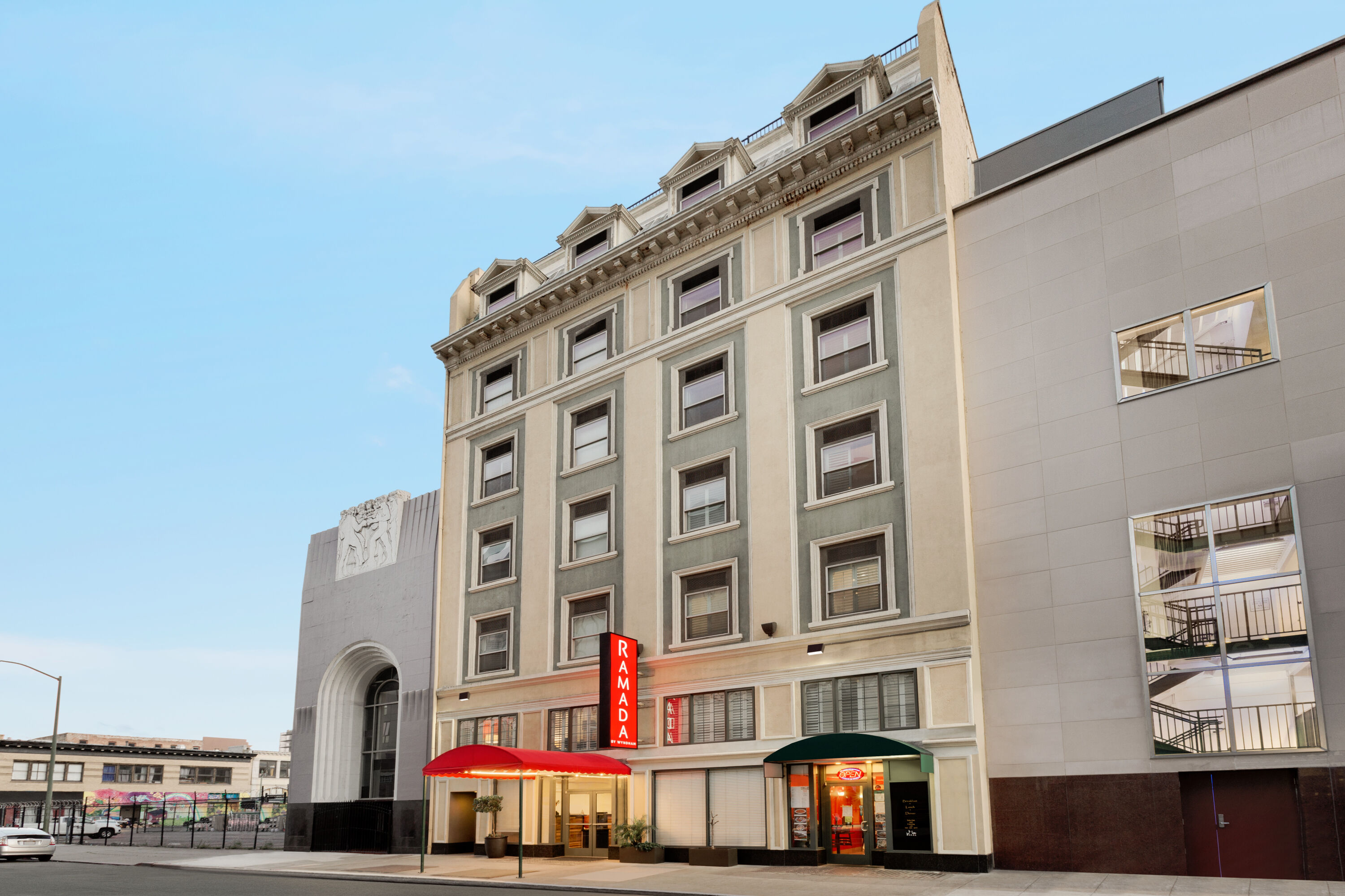 Ramada By Wyndham Oakland Downtown City Center Oakland Ca Hotels
