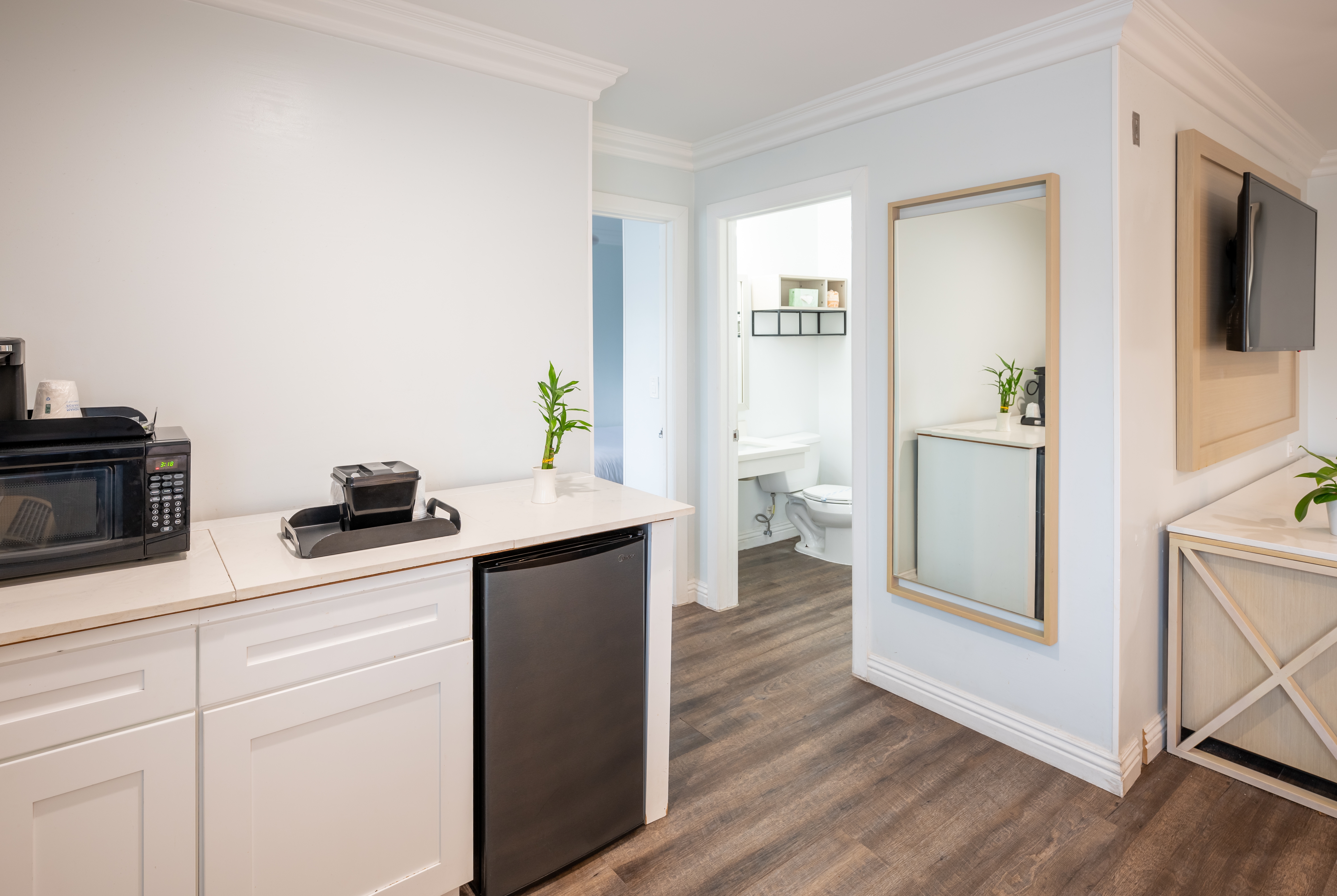 Guest room at the Ramada Limited Redondo Beach in Redondo Beach, California