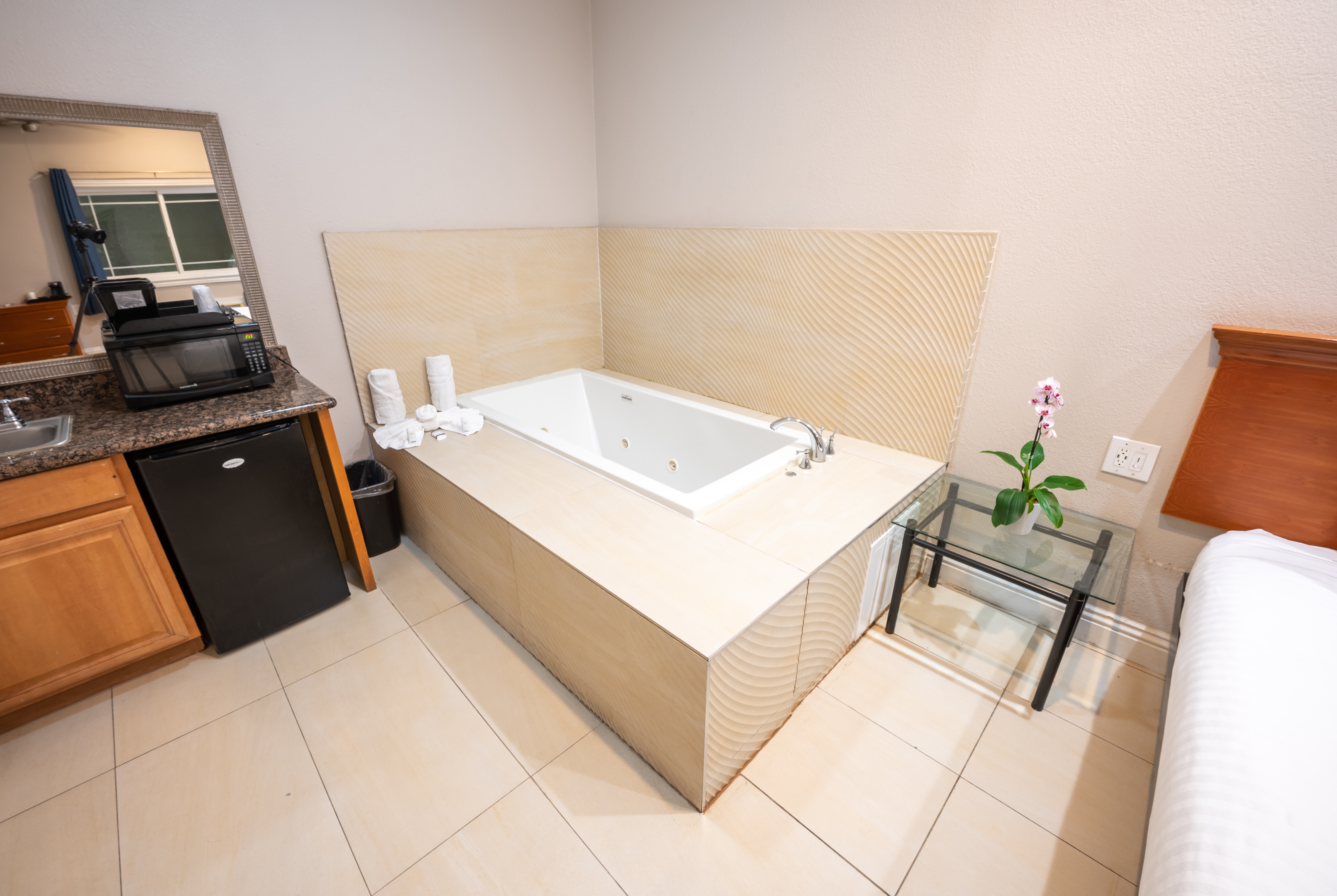 Guest room at the Ramada Limited Redondo Beach in Redondo Beach, California