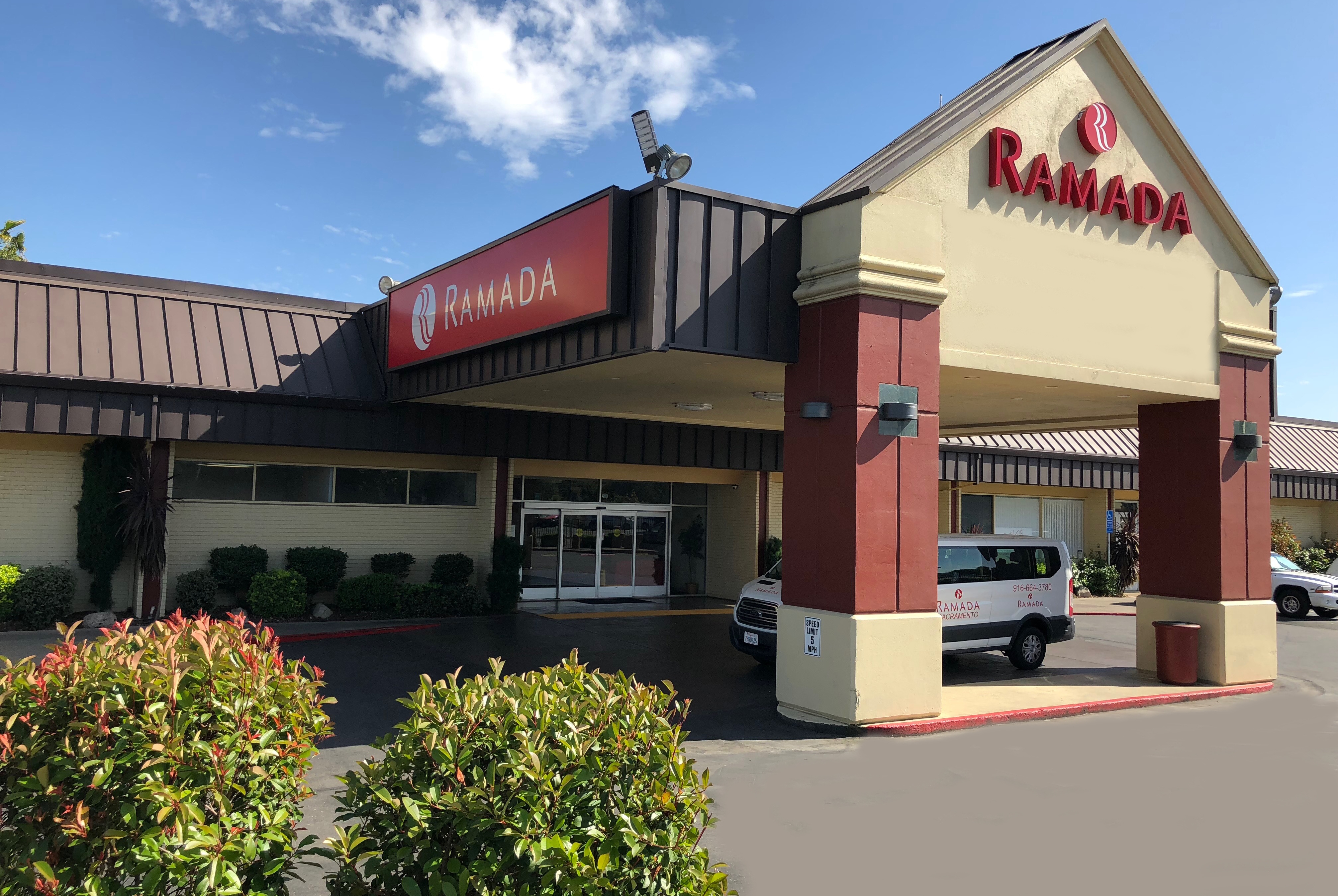 Ramada By Wyndham Sacramento Sacramento Ca Hotels