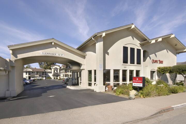 Ramada By Wyndham San Luis Obispo San Luis Obispo Ca Hotels